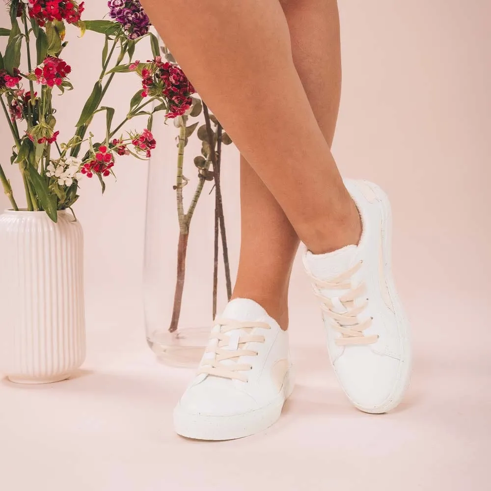 Berlin Unisex Pi?atex & Apple Leather Vegan Sneakers | White
