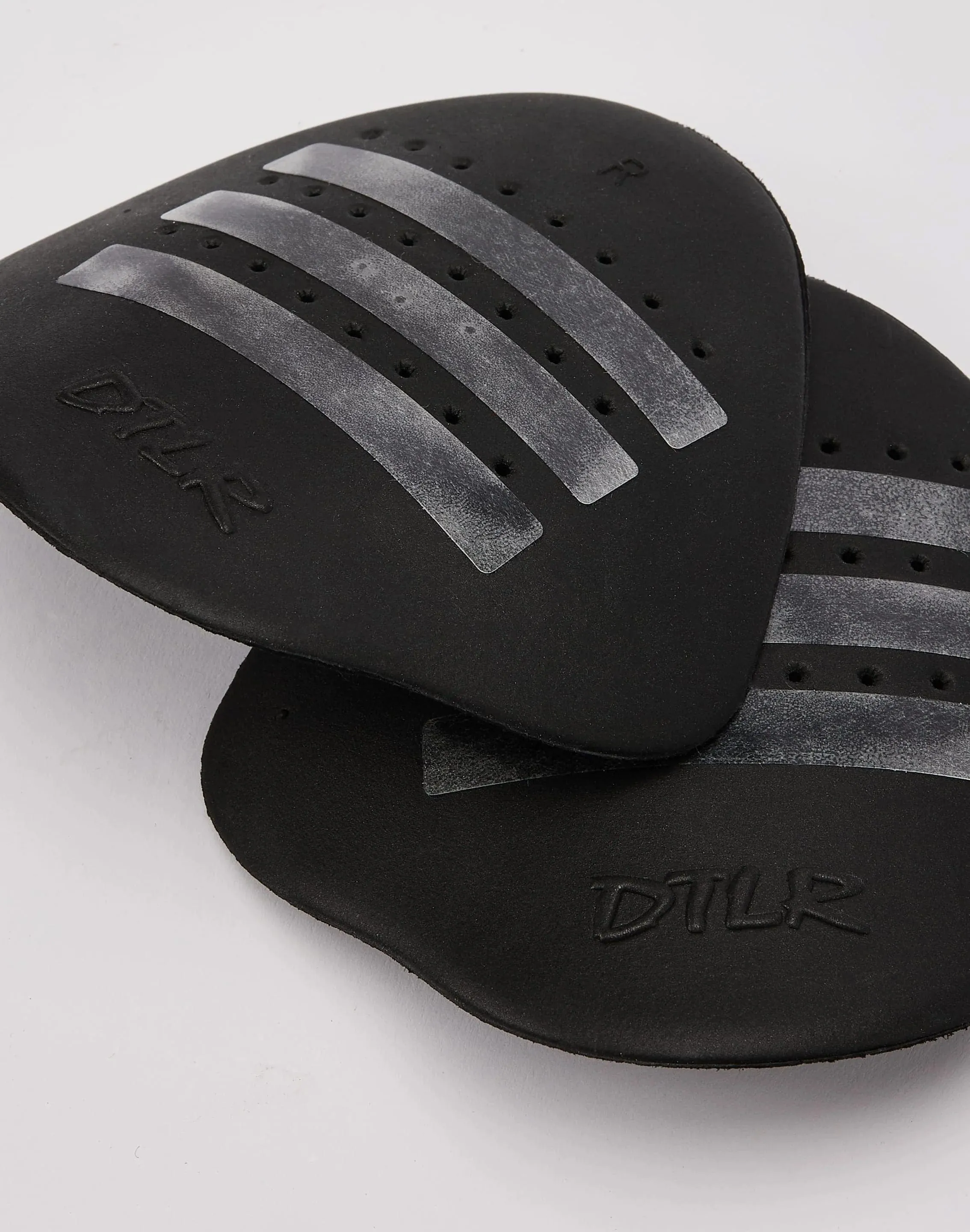 DTLR Crease Shield