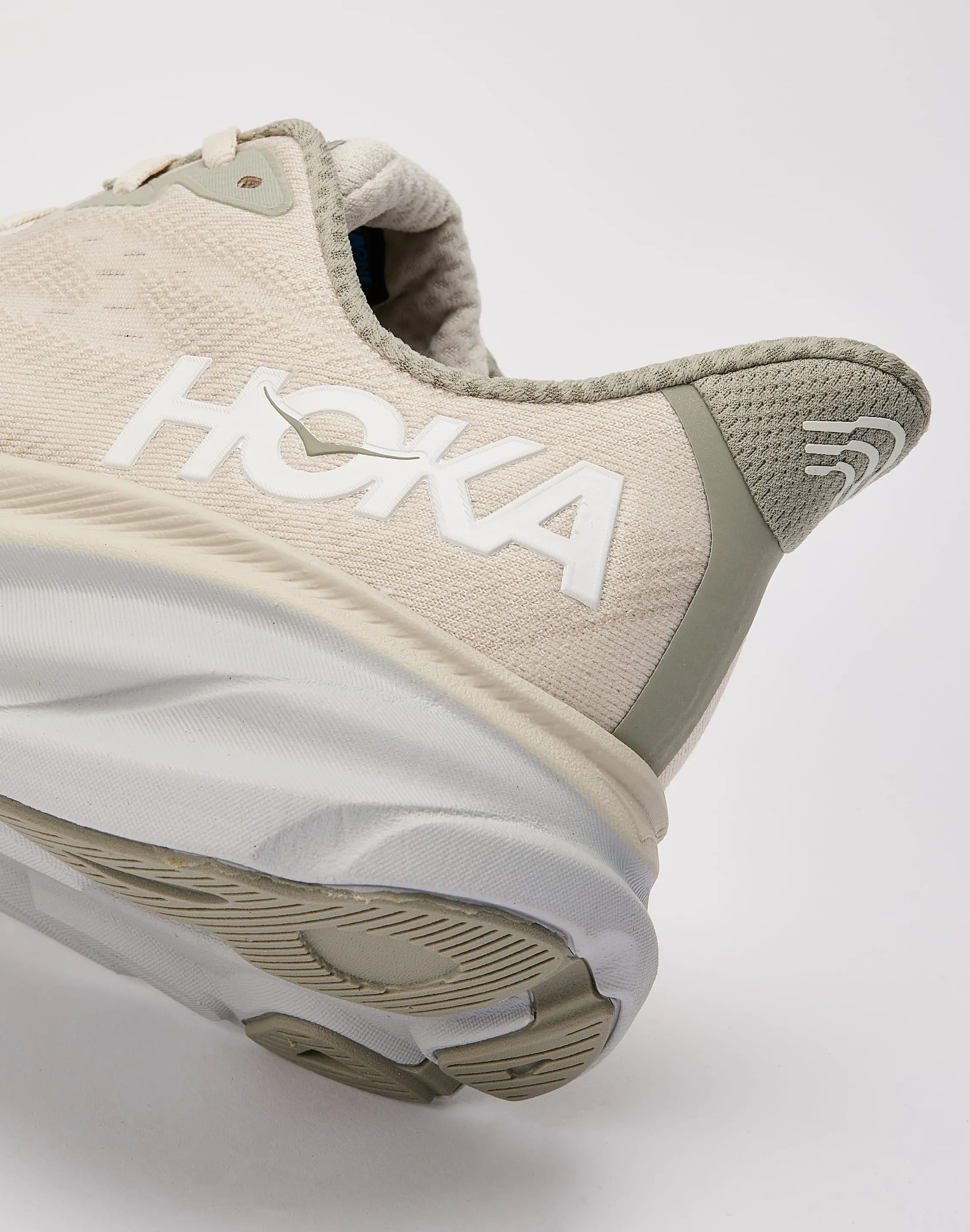 HOKA Clifton 9