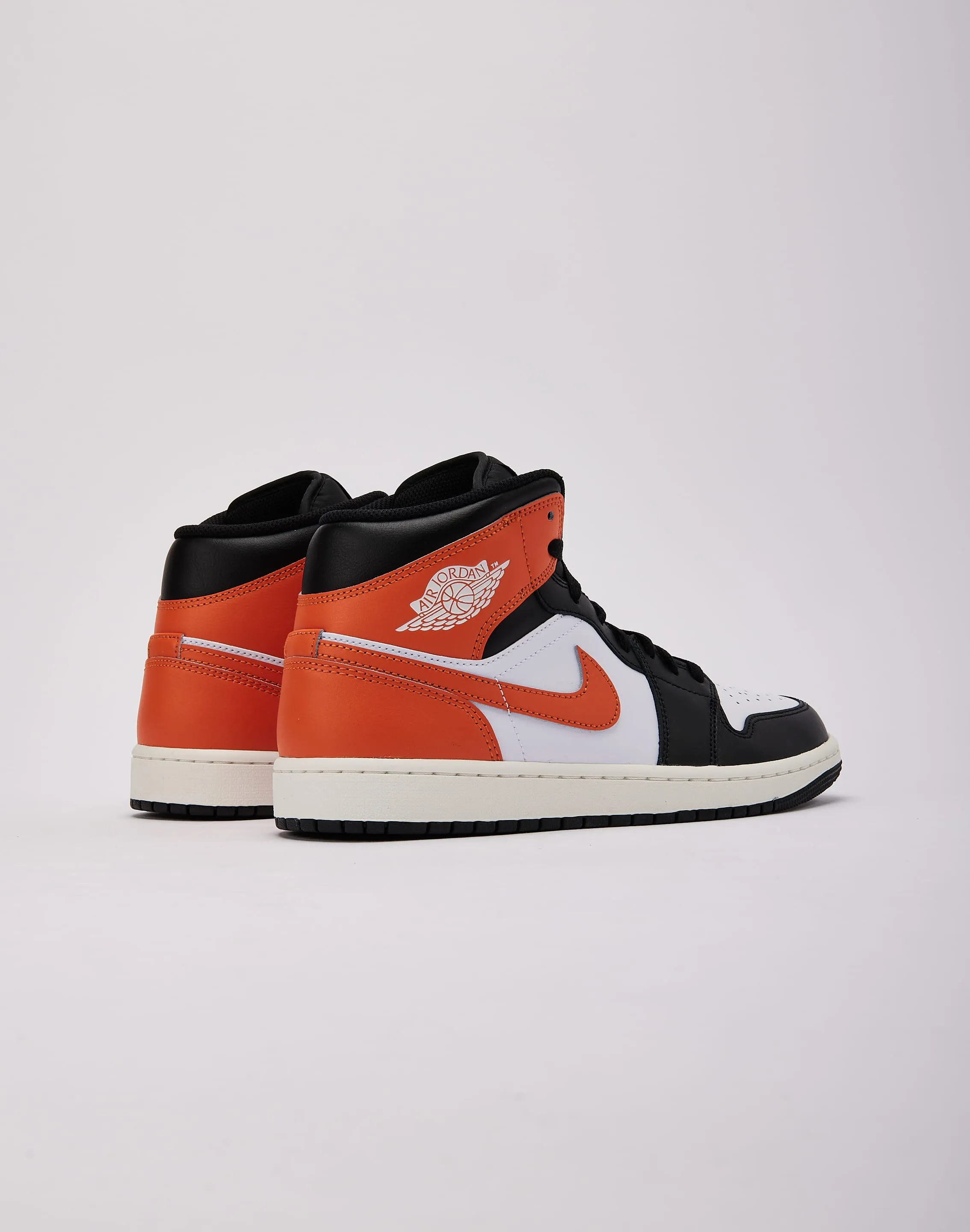 Jordan Air Jordan 1 Mid