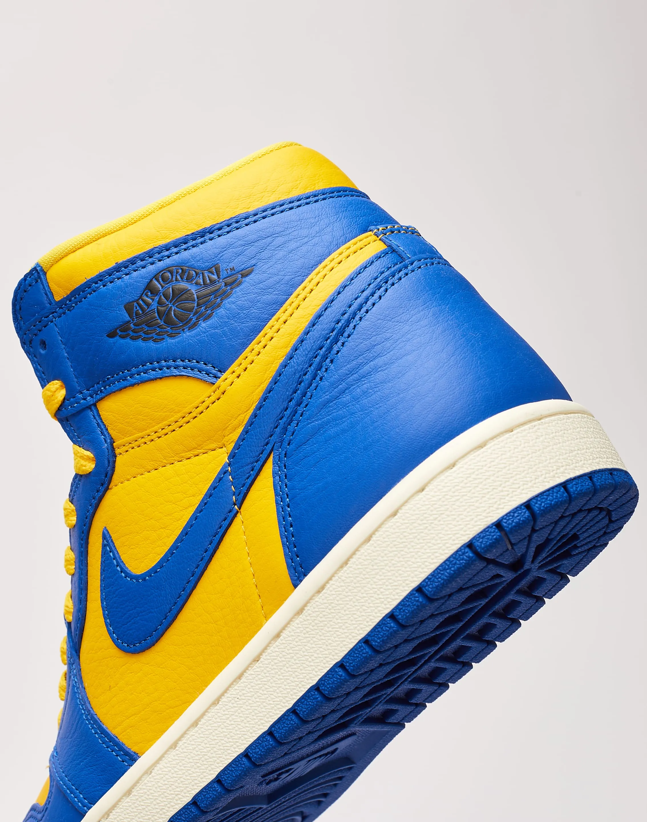 Jordan Air Jordan 1 Retro High OG 'Game Royal and Varsity Maize'