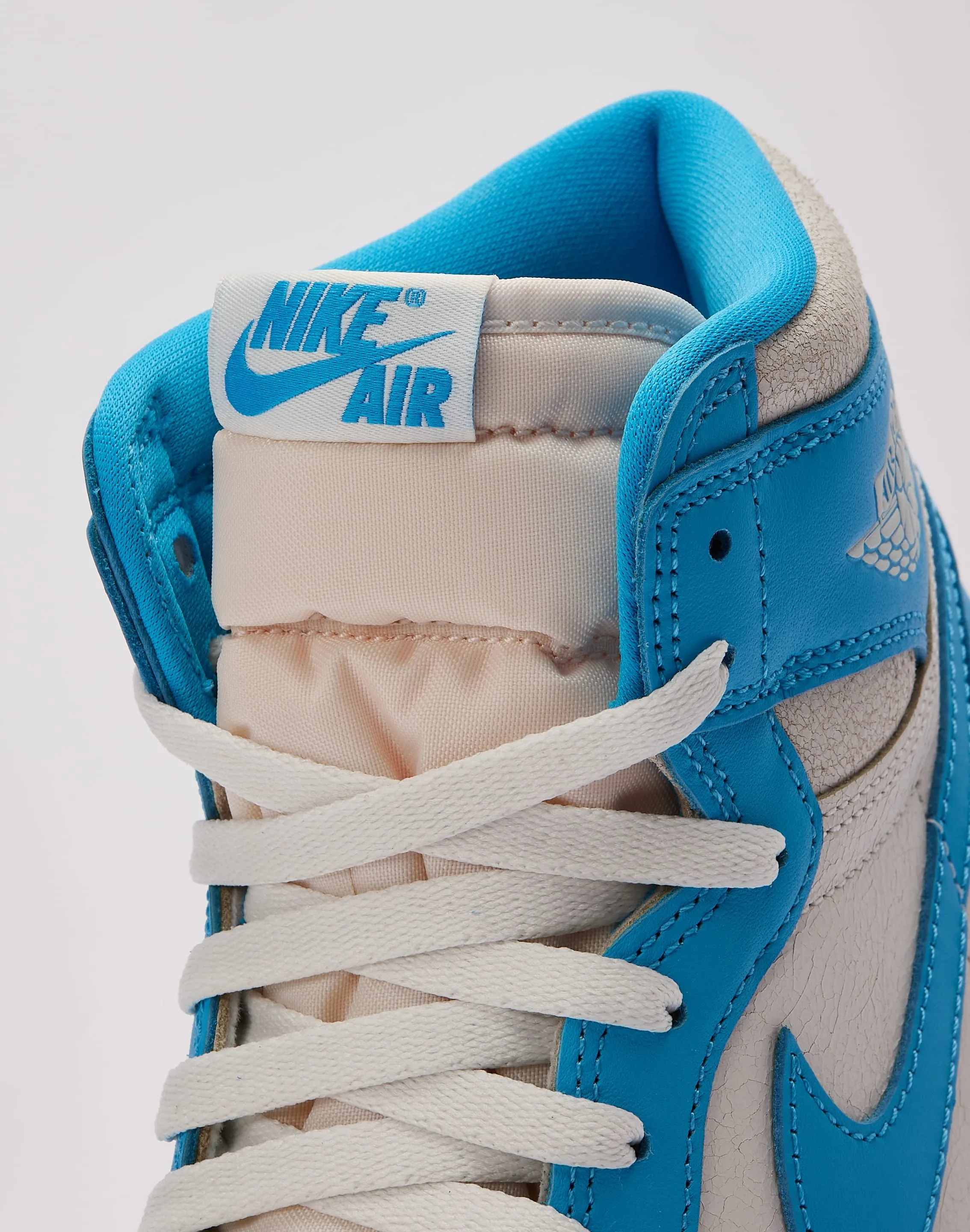 Jordan Air Jordan 1 Retro High OG 'UNC Reimagined'