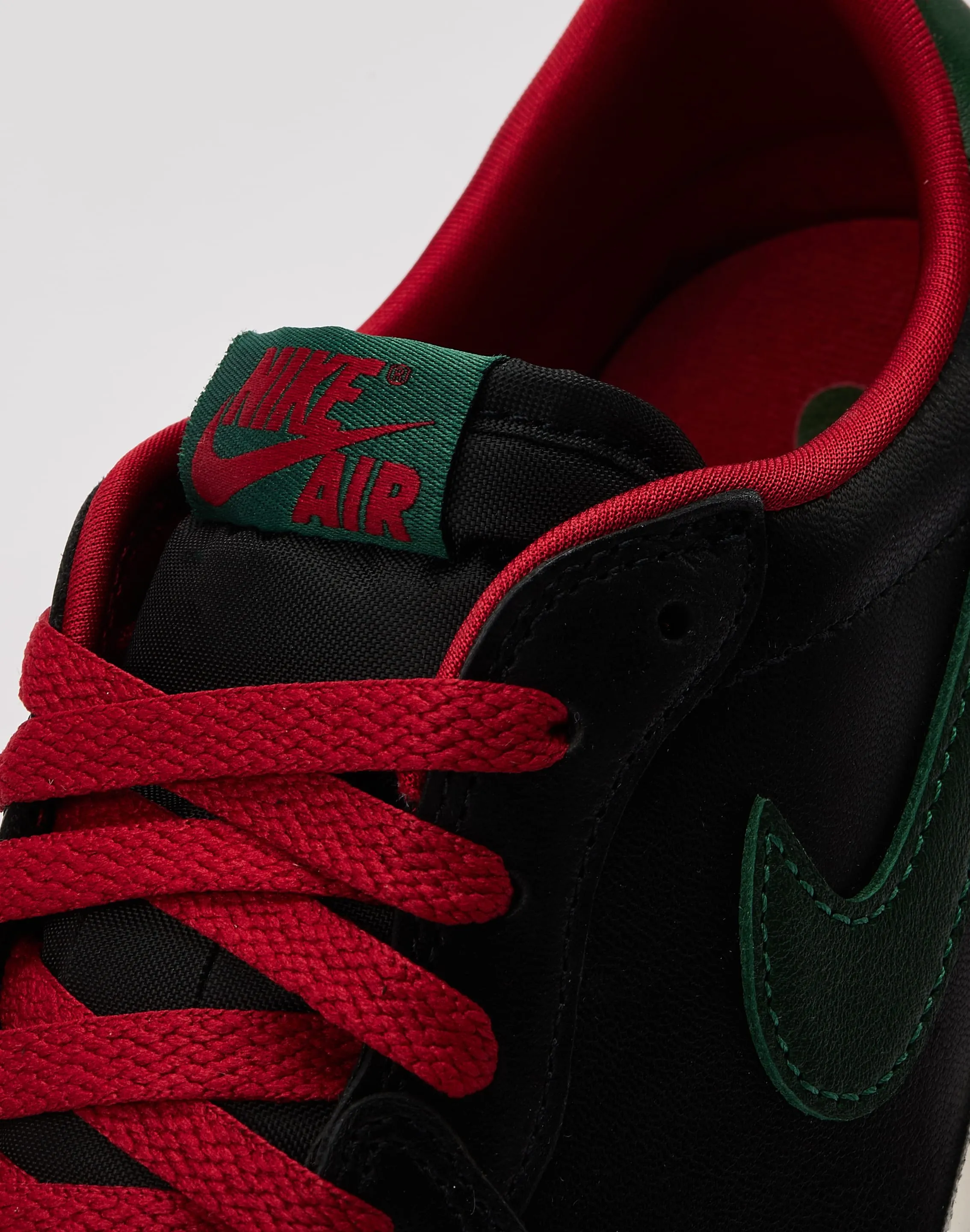 Jordan Air Jordan 1 Retro Low OG 'Black and Gorge Green'