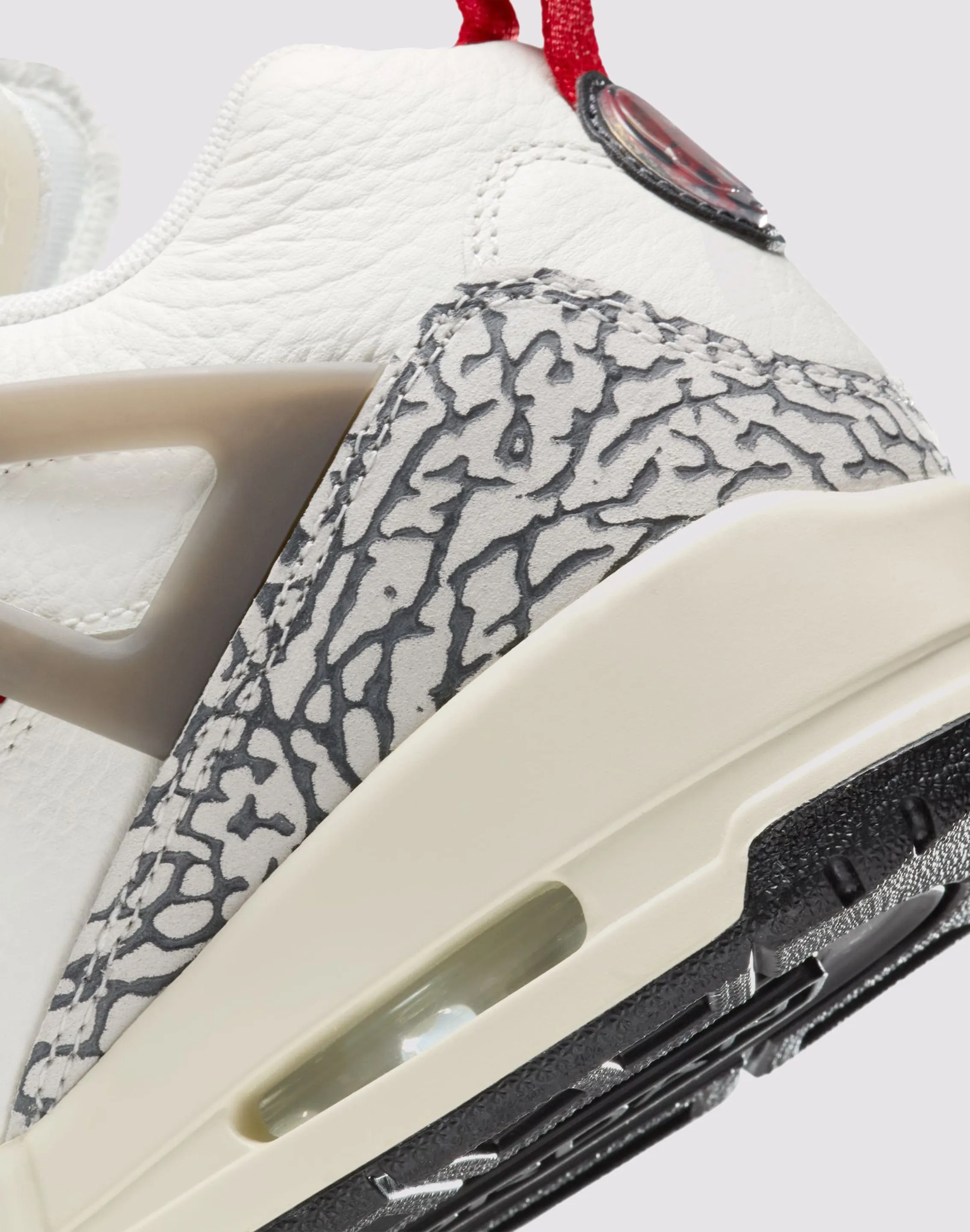 Jordan Spizike Low