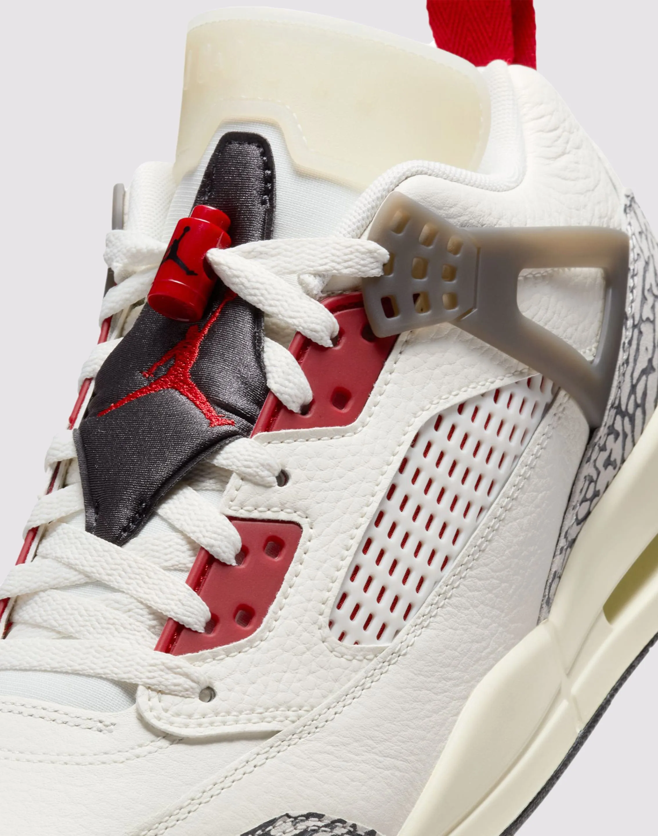 Jordan Spizike Low