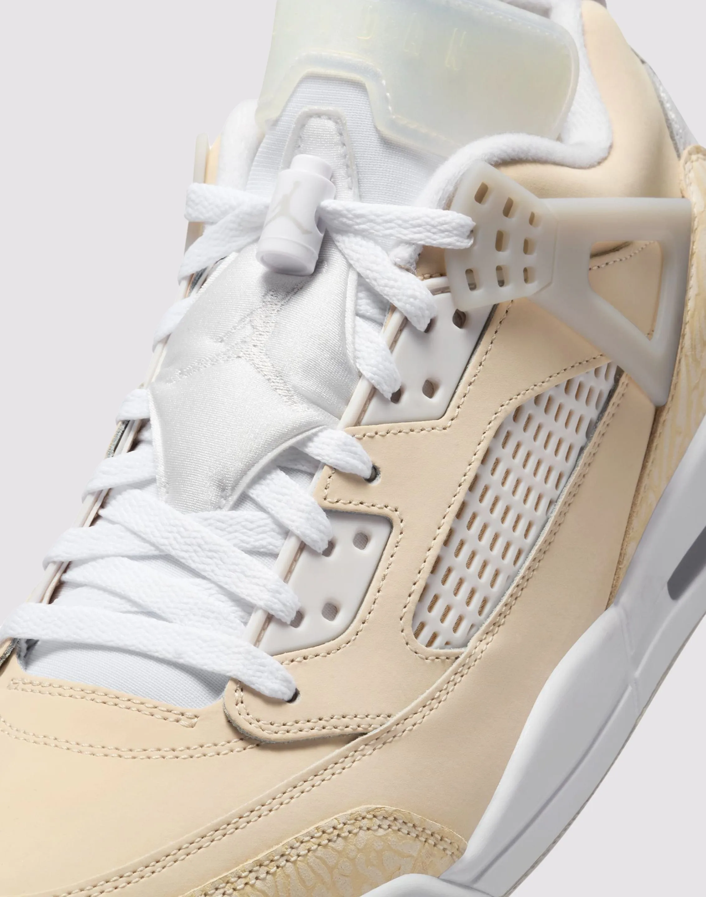 Jordan Spizike Low
