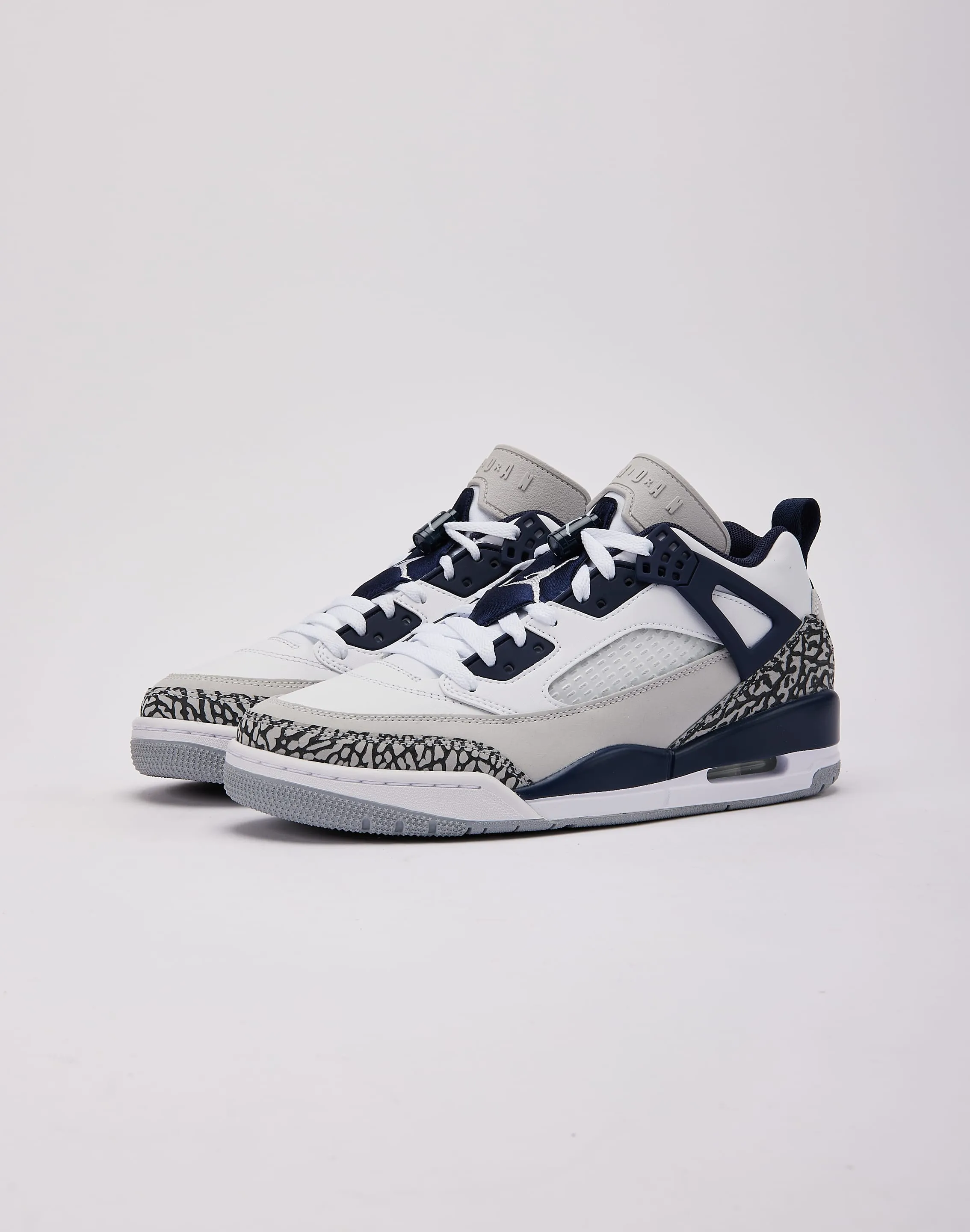 Jordan Spizike Low