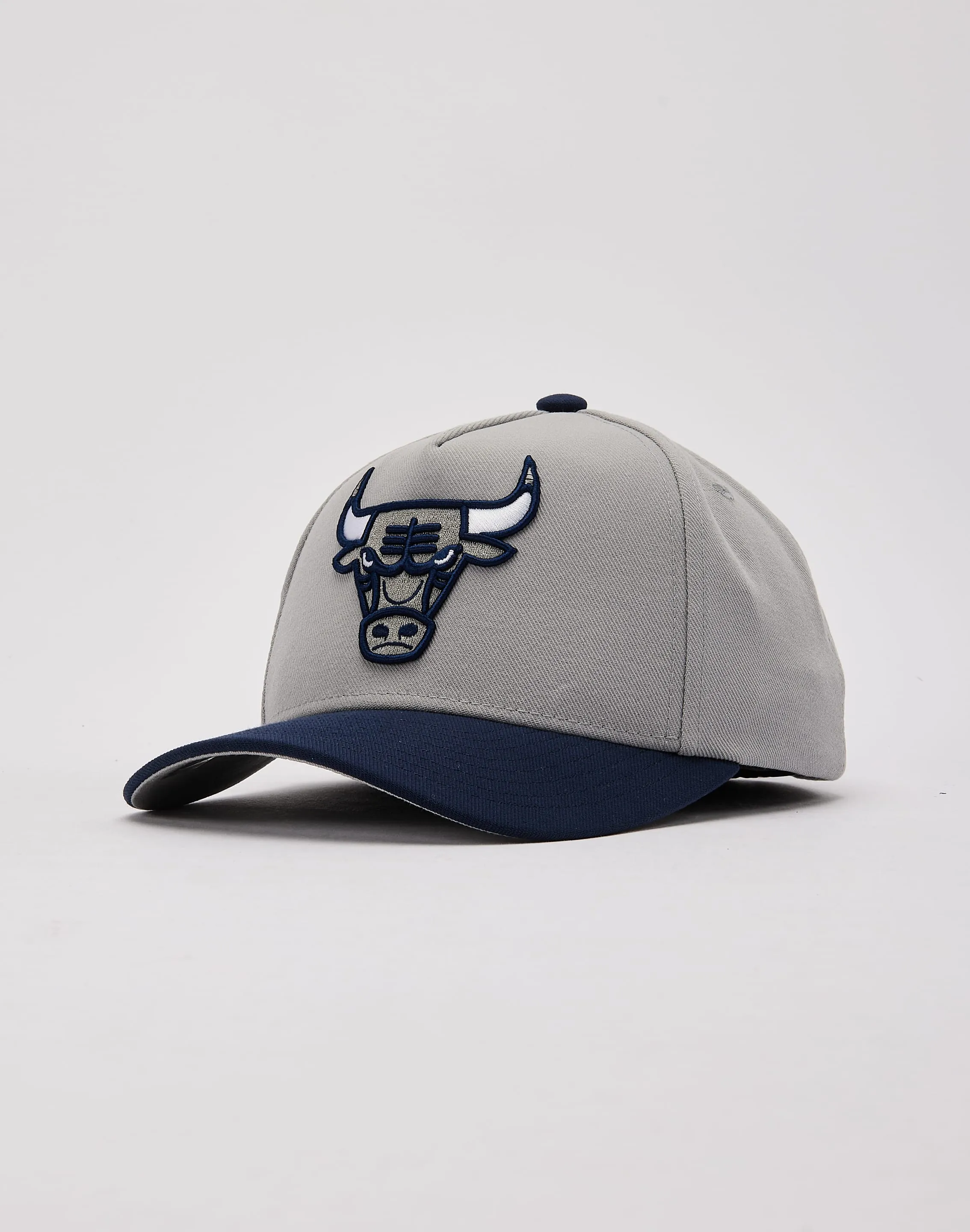 Mitchell & Ness Chicago Bulls Anniversary Pro Pinch Snapback Hat