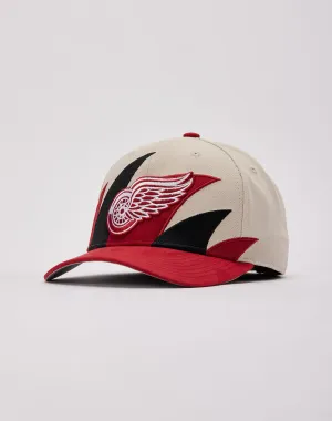 Mitchell & Ness Detroit Red Wings Sharktooth Snapback