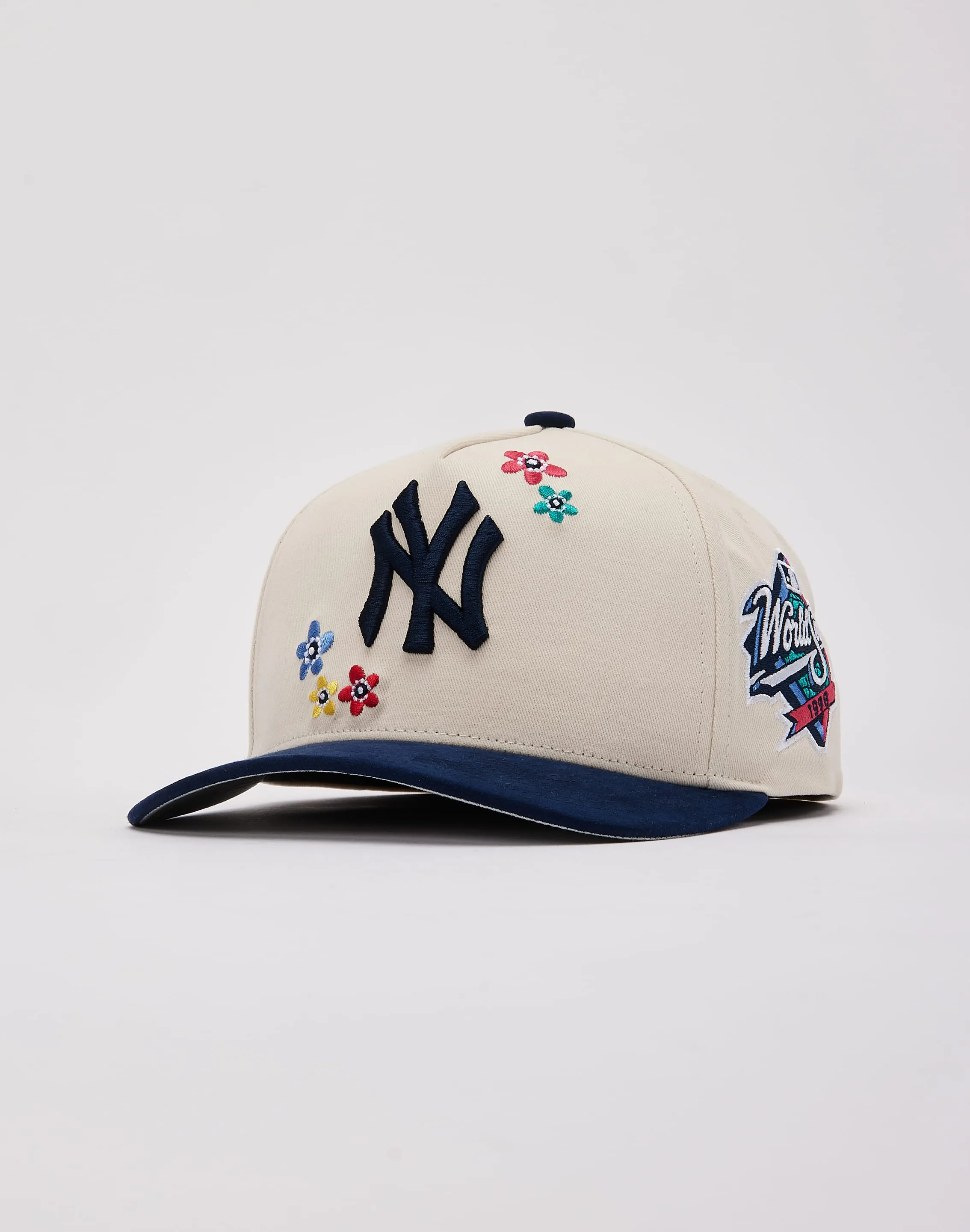 Mitchell & Ness New York Yankees Flower Pro Pinch Snapback Hat