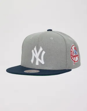 Mitchell & Ness New York Yankees MLB Melt Stitch Snapback Hat-Grey/Navy