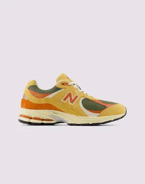 New Balance 2002R "Dried Apricot/Infield Clay/Dark Olivine"