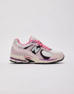 New Balance 2002R