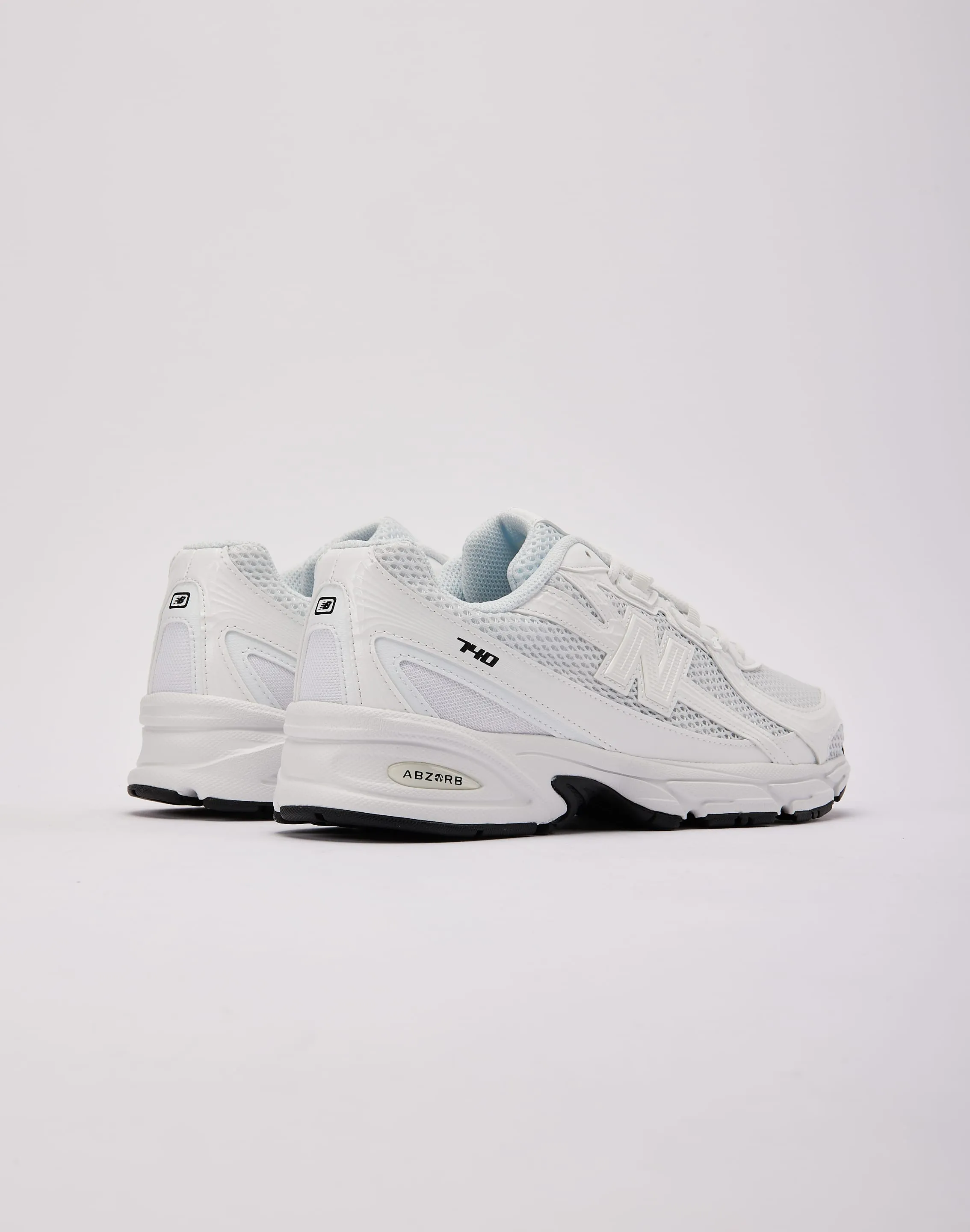 New Balance 740