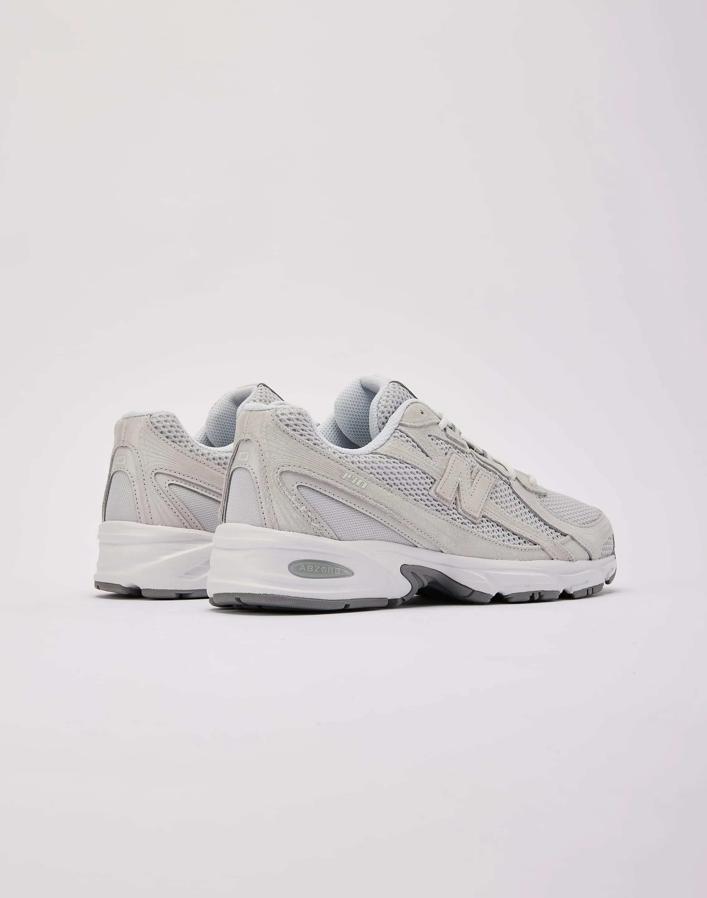 New Balance 740