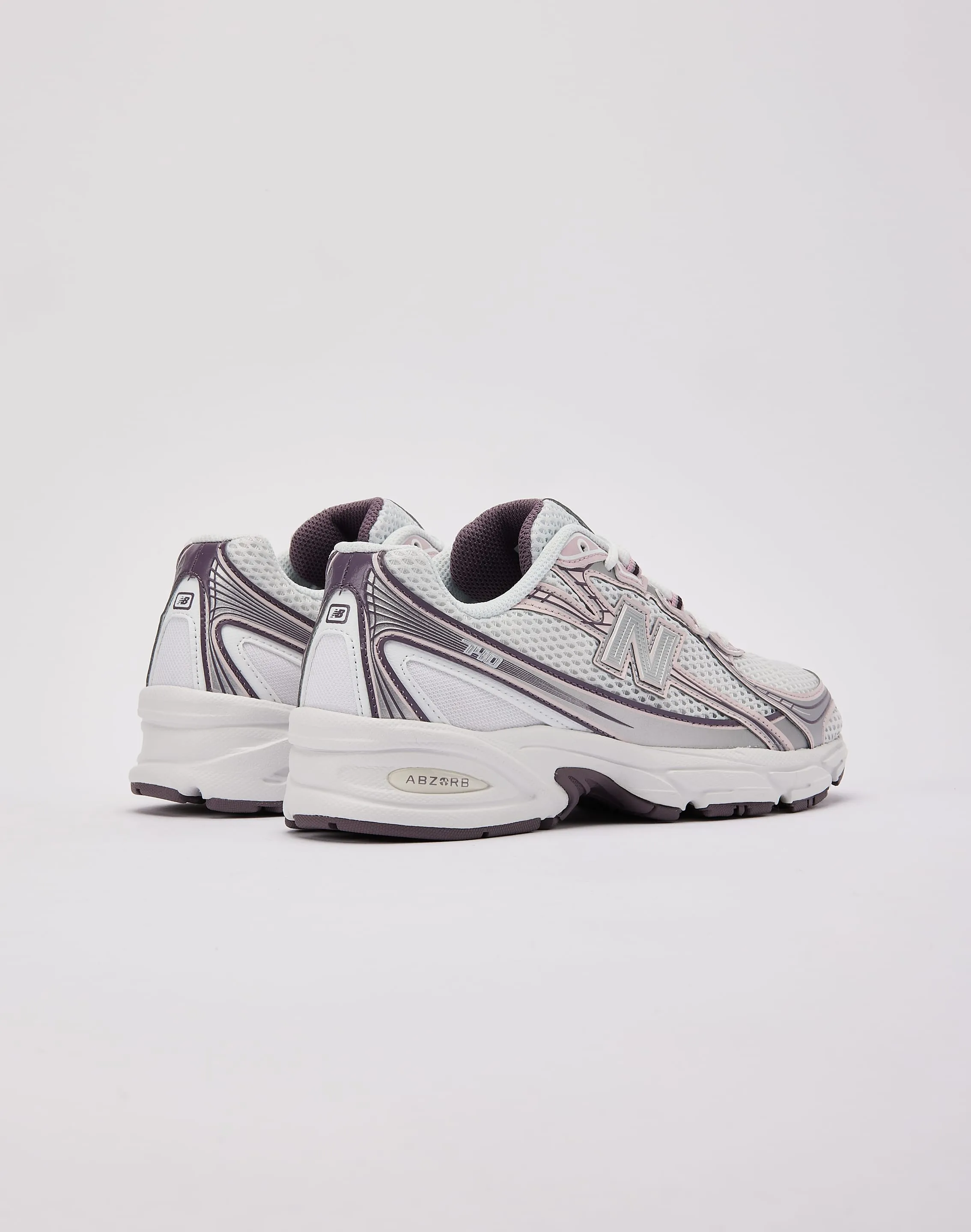New Balance 740