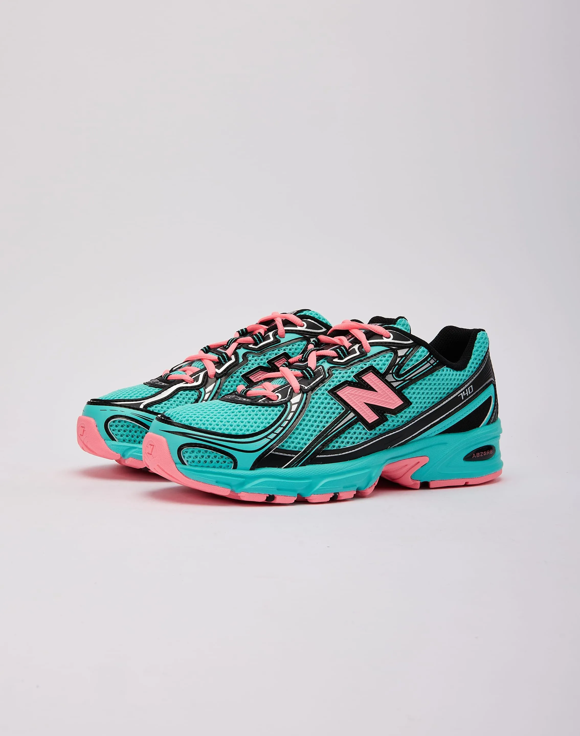 New Balance 740