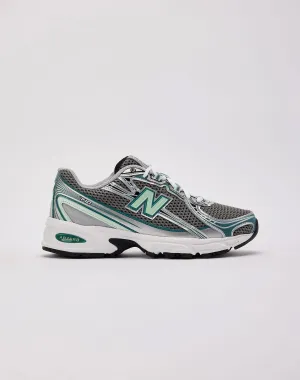New Balance 740
