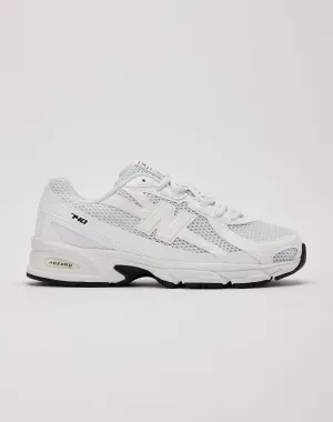 New Balance 740