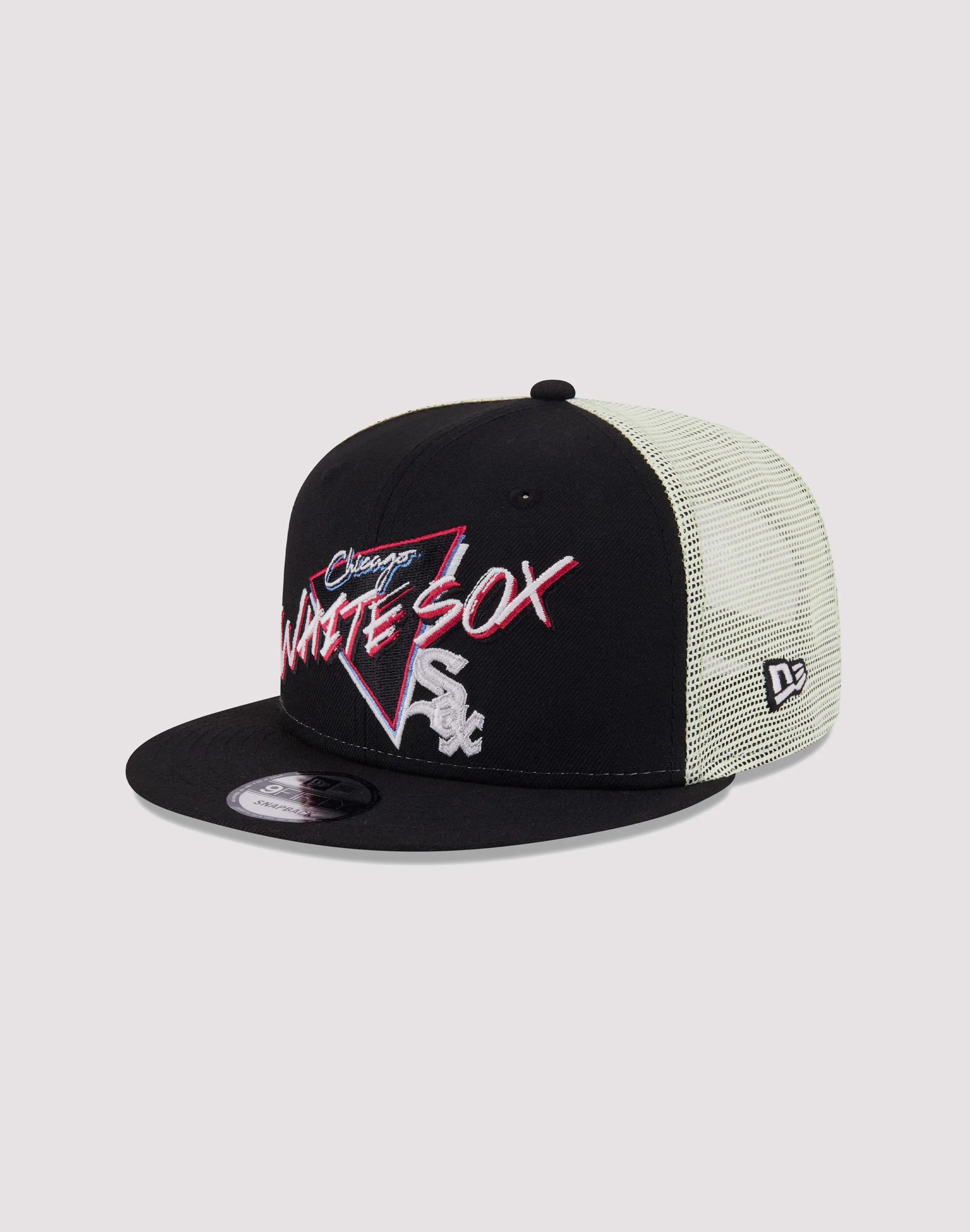 New Era Chicago White Sox Neon 9Fifty Trucker Hat