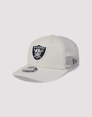 New Era Las Vegas Raiders Canvas 9SEVENTY Trucker Hat