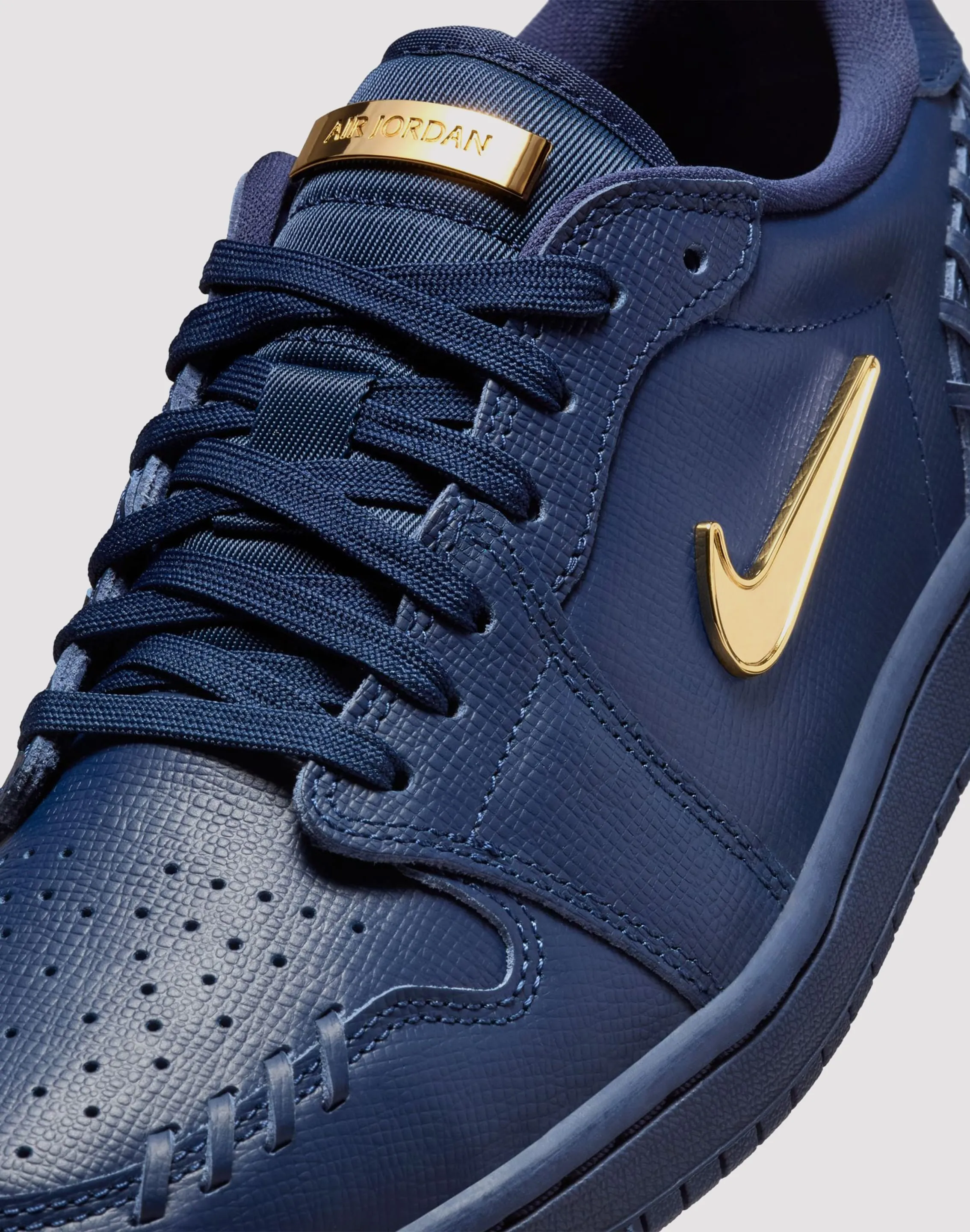 Nike 1 Low Method of Make "Midnight Navy/Metallic Gold"