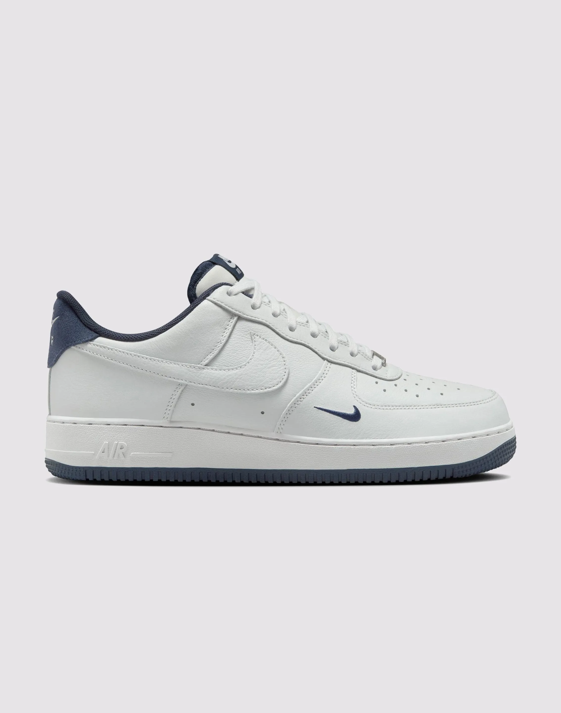 Nike Air Force 1 '07 LV8
