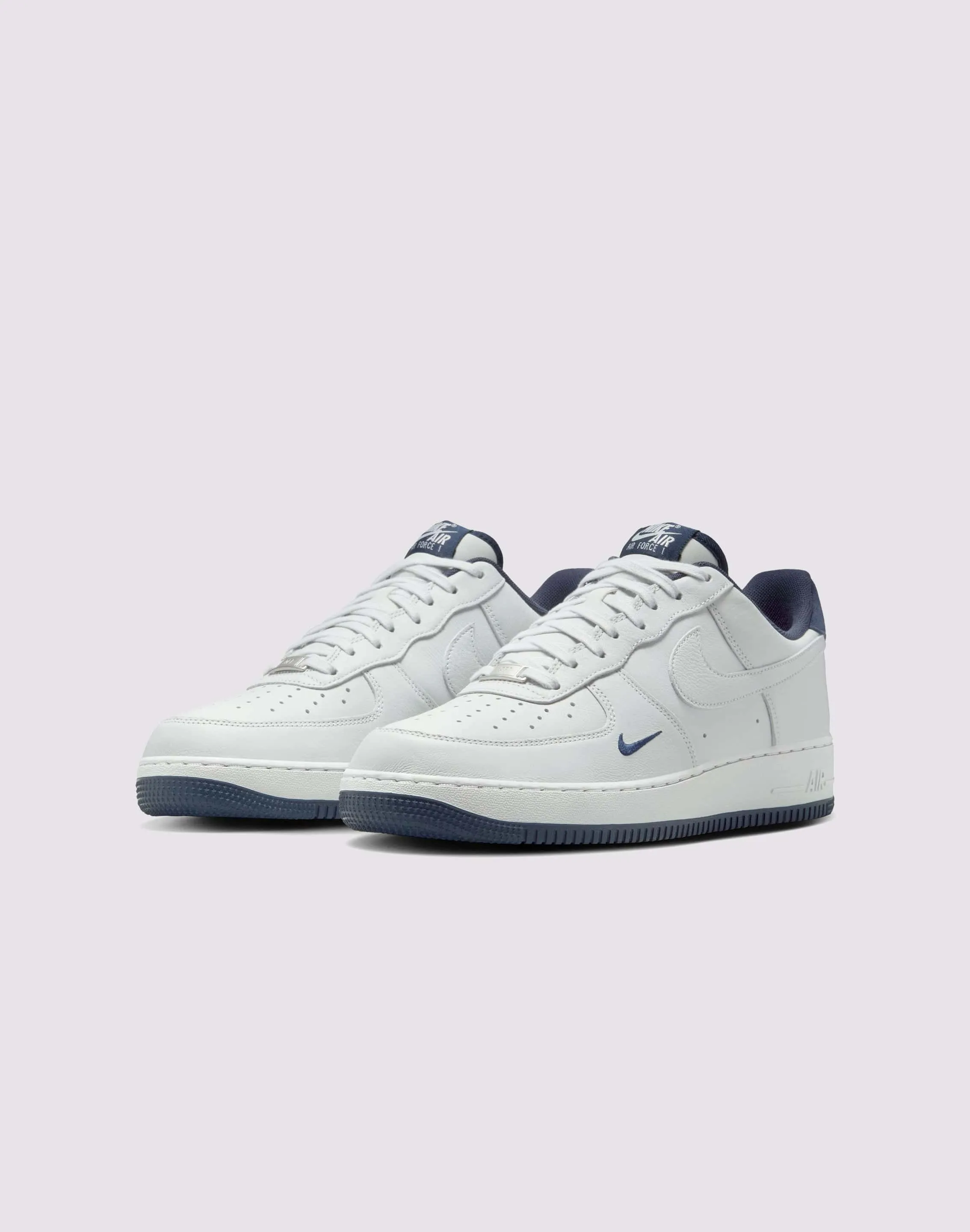 Nike Air Force 1 '07 LV8