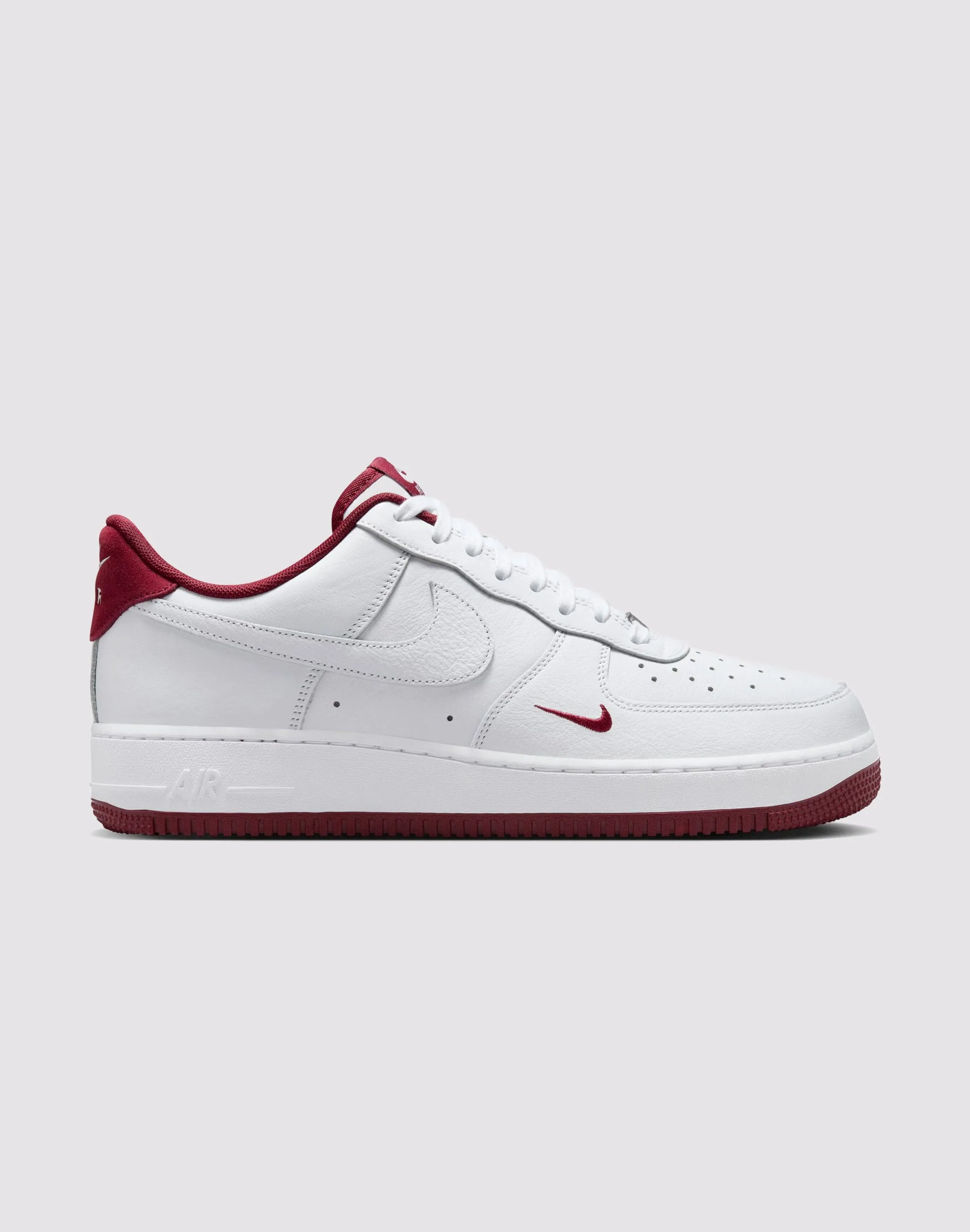 Nike Air Force 1 '07 LV8