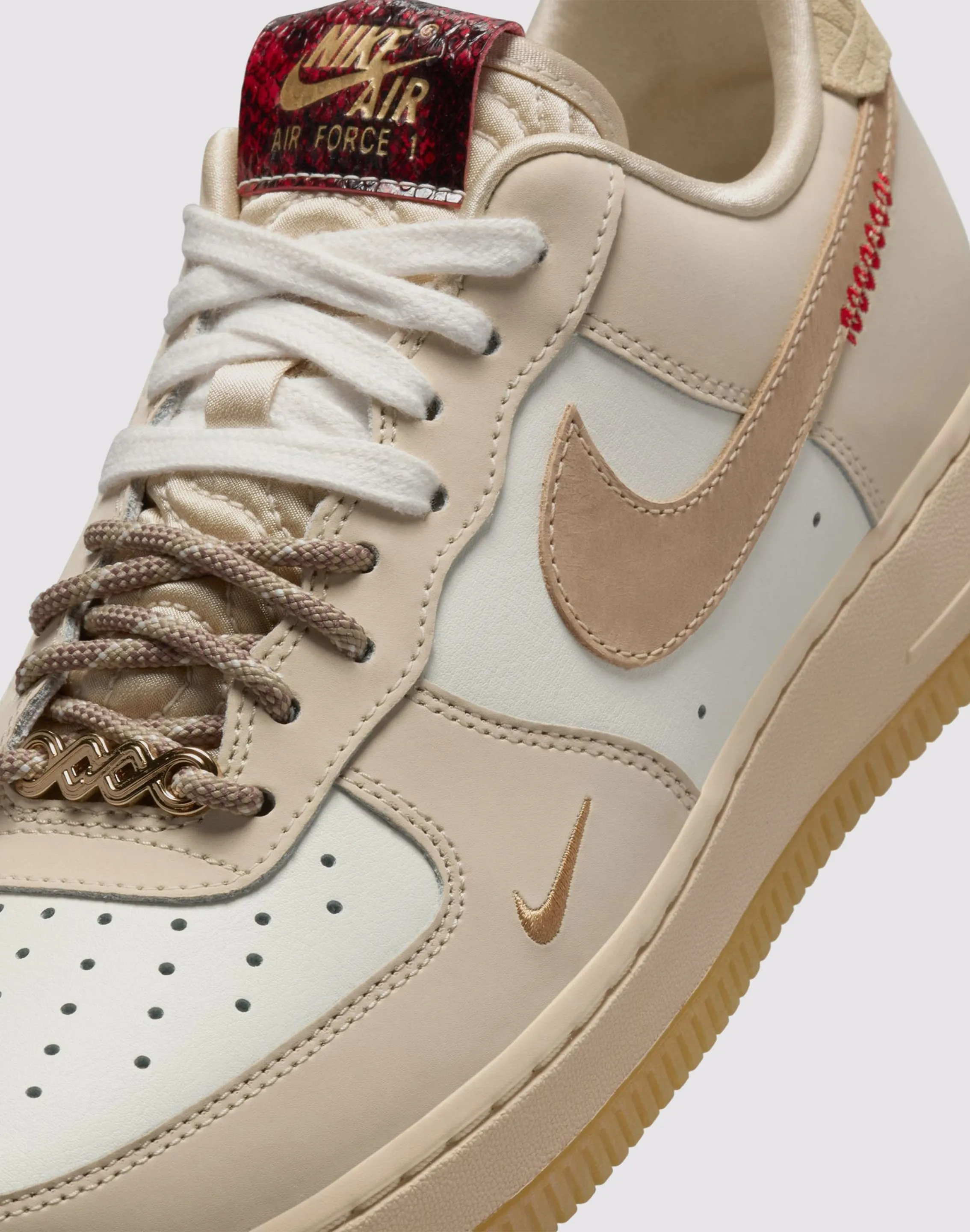 Nike Air Force 1 '07 LX