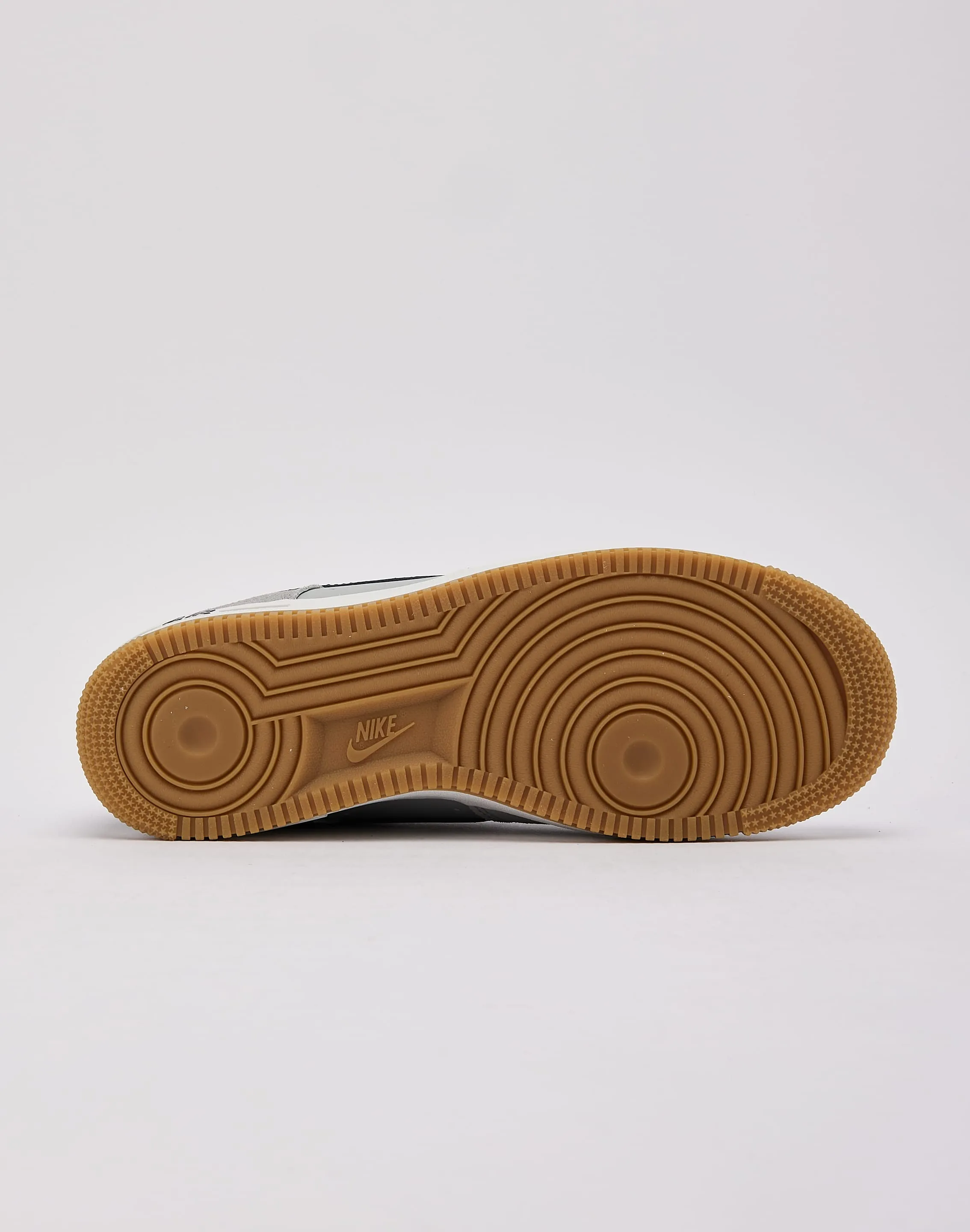 Nike Air Force 1 Low '07 LV8