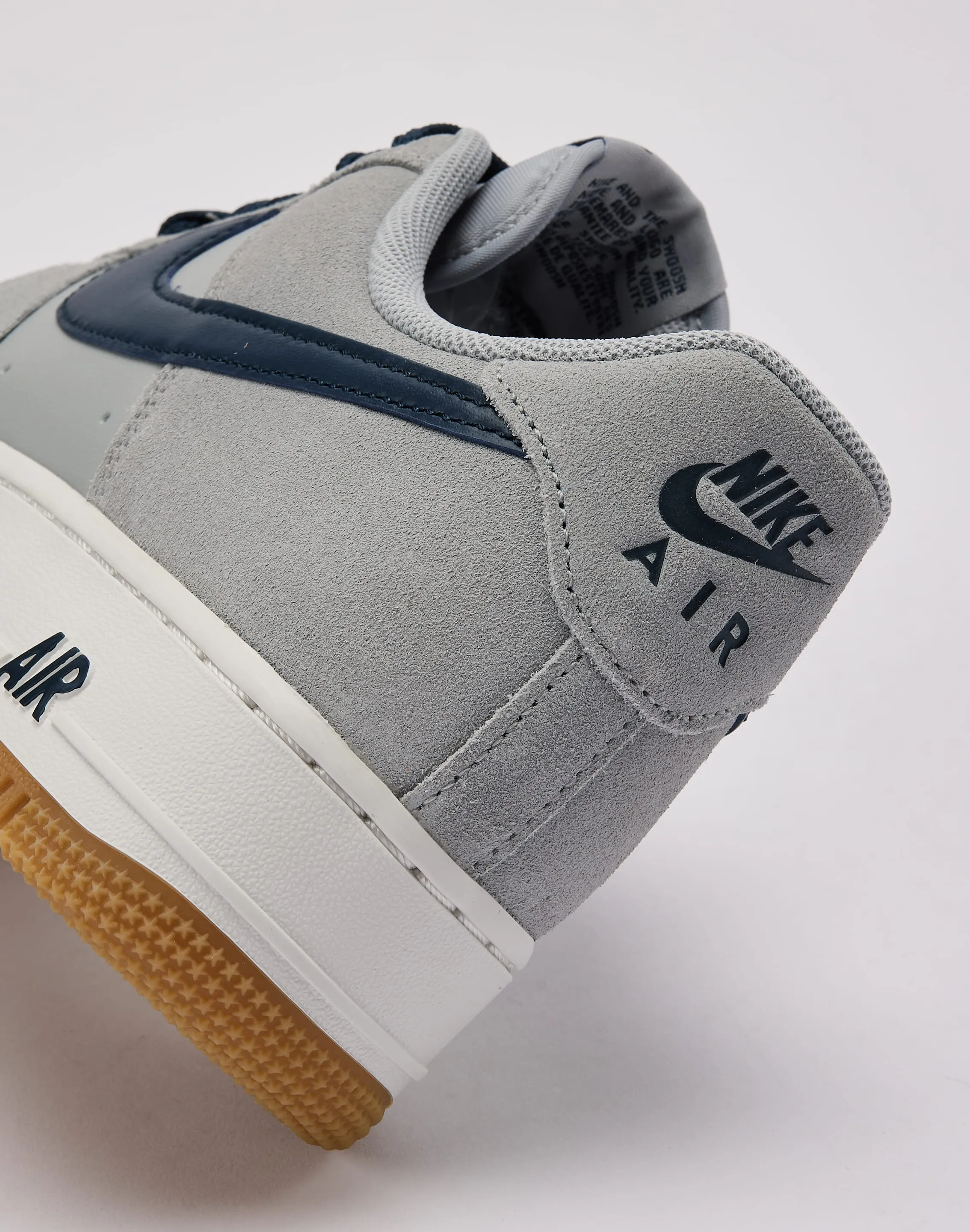 Nike Air Force 1 Low '07 LV8
