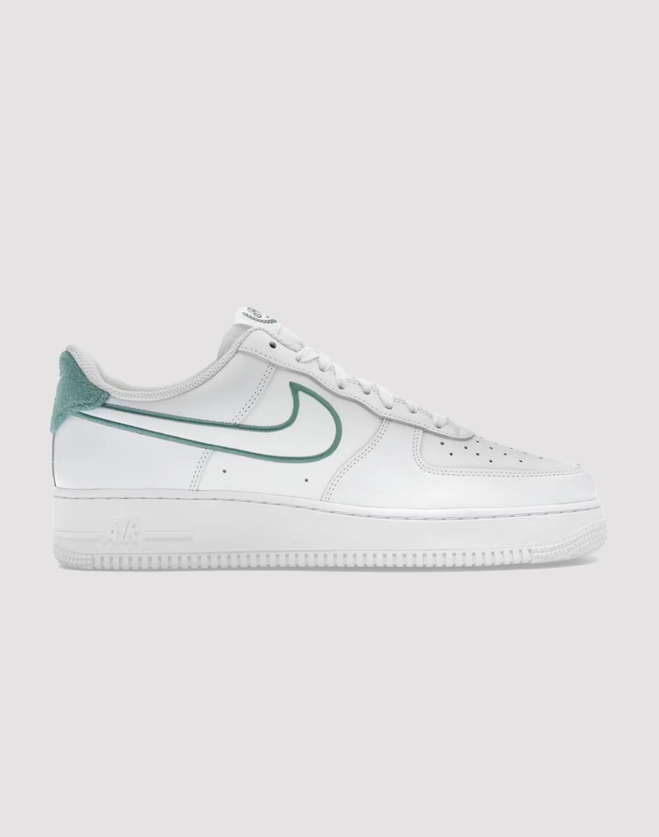 Nike Air Force 1 Low LV8