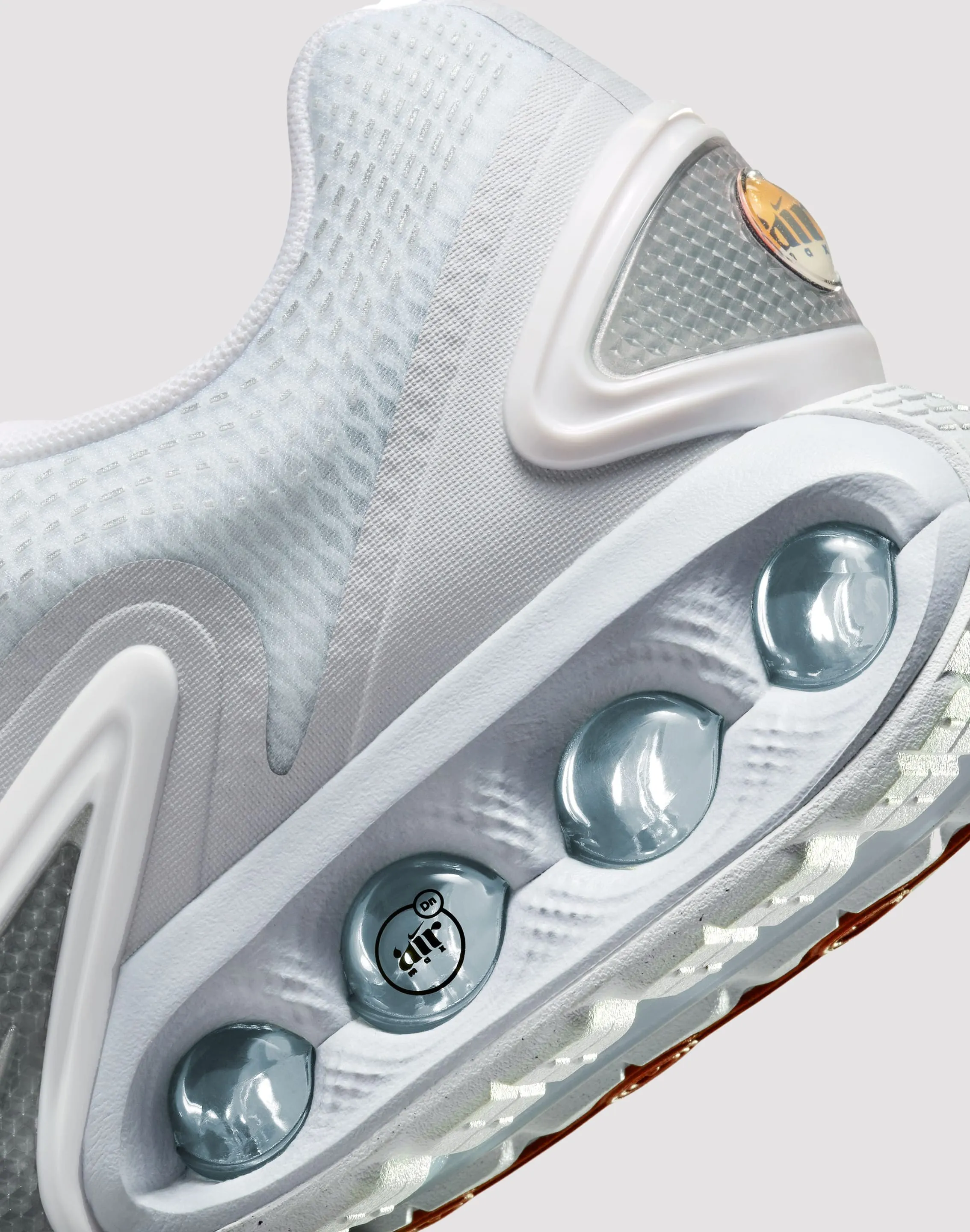 Nike Air Max Dn White/Metallic Silver