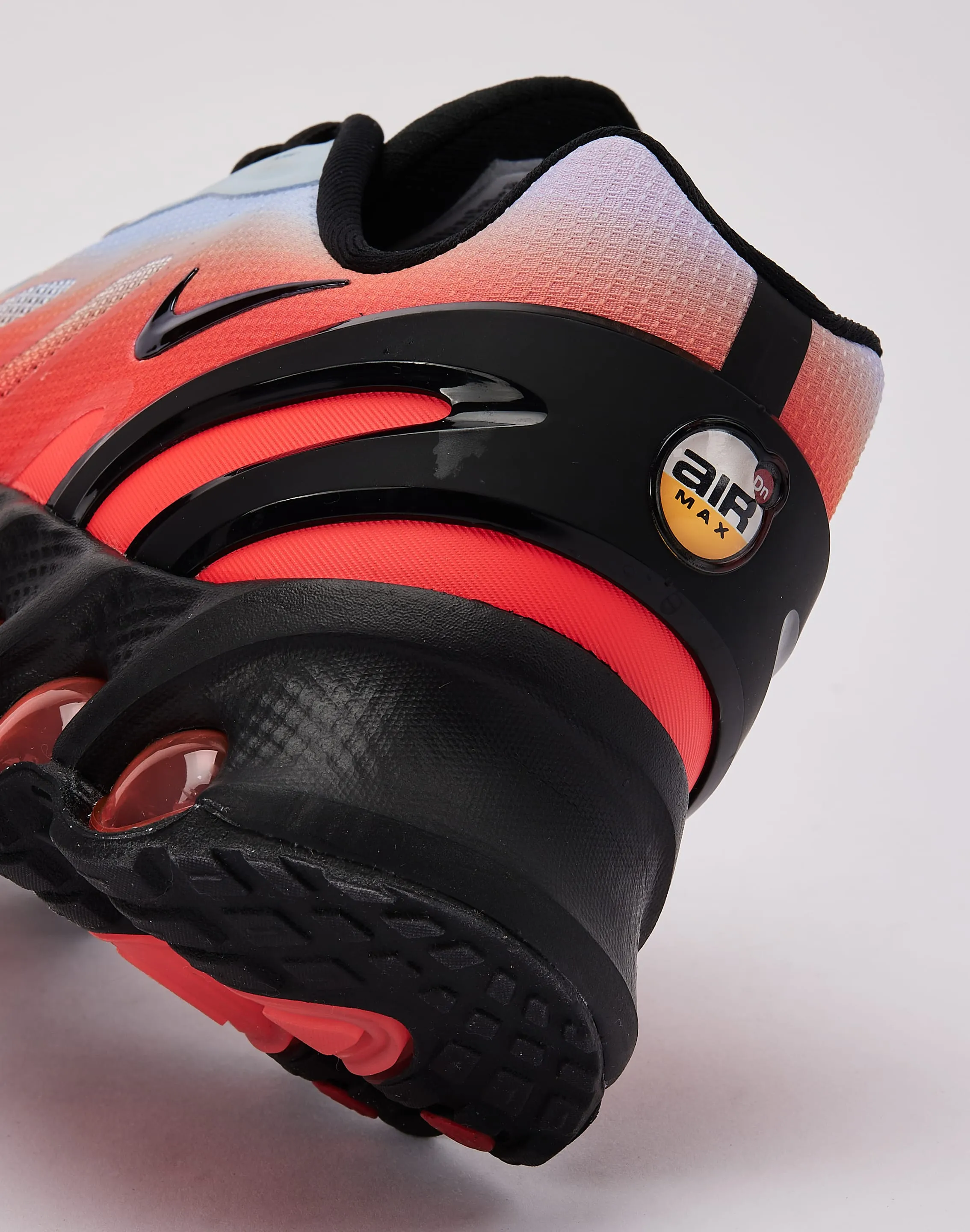 Nike Air Max Dn8
