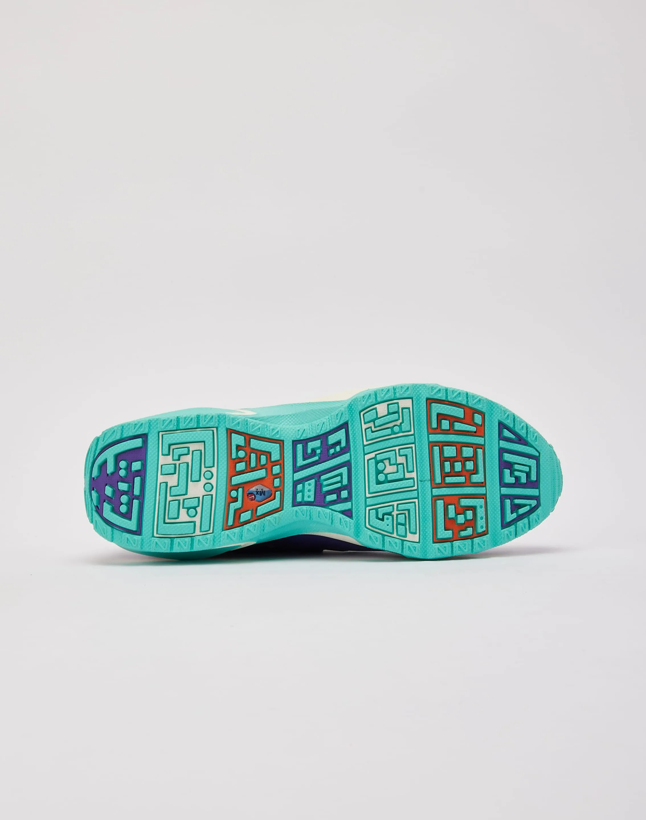 Nike Air Max SNDR 'Doernbecher Freestyle'