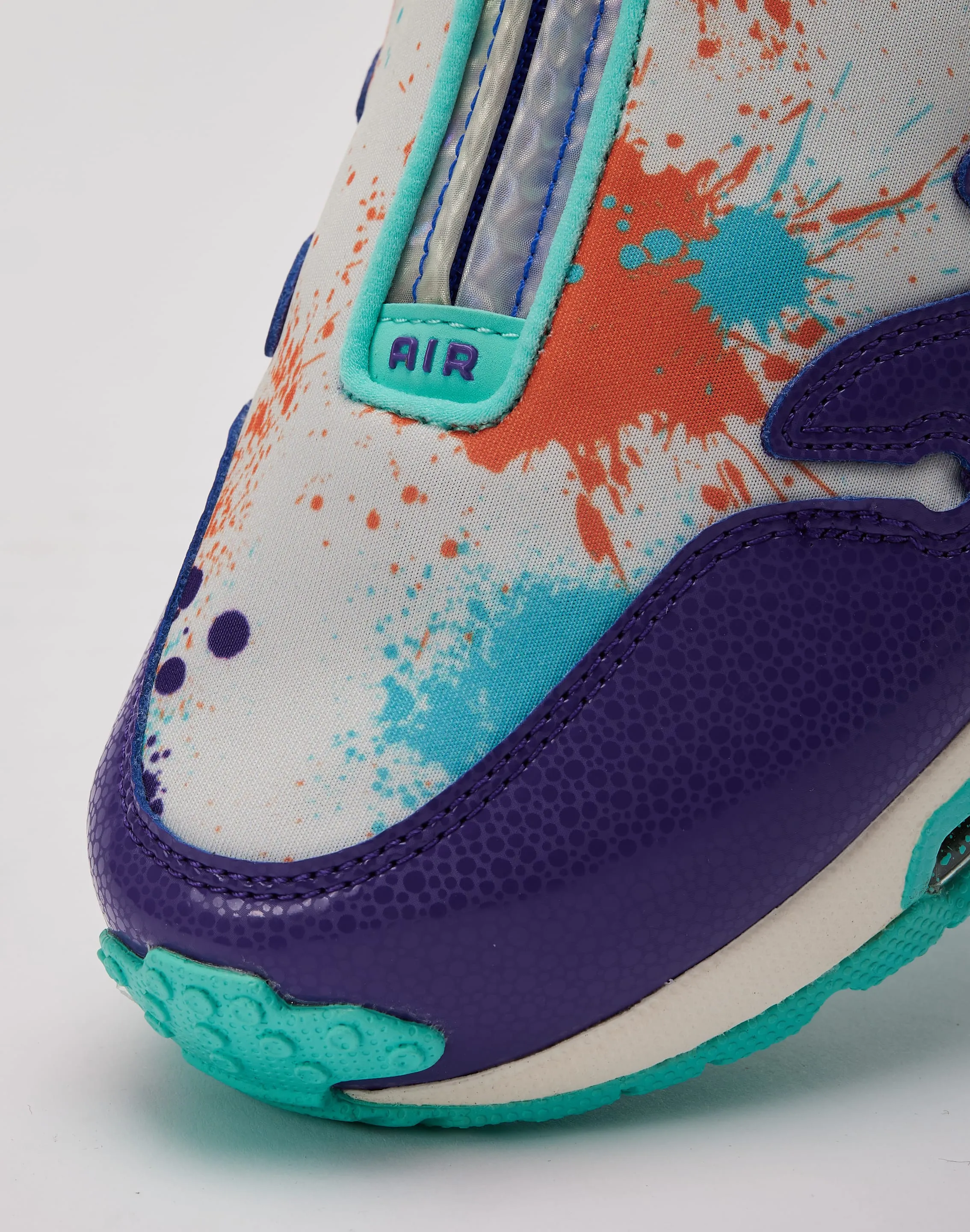 Nike Air Max SNDR 'Doernbecher Freestyle'