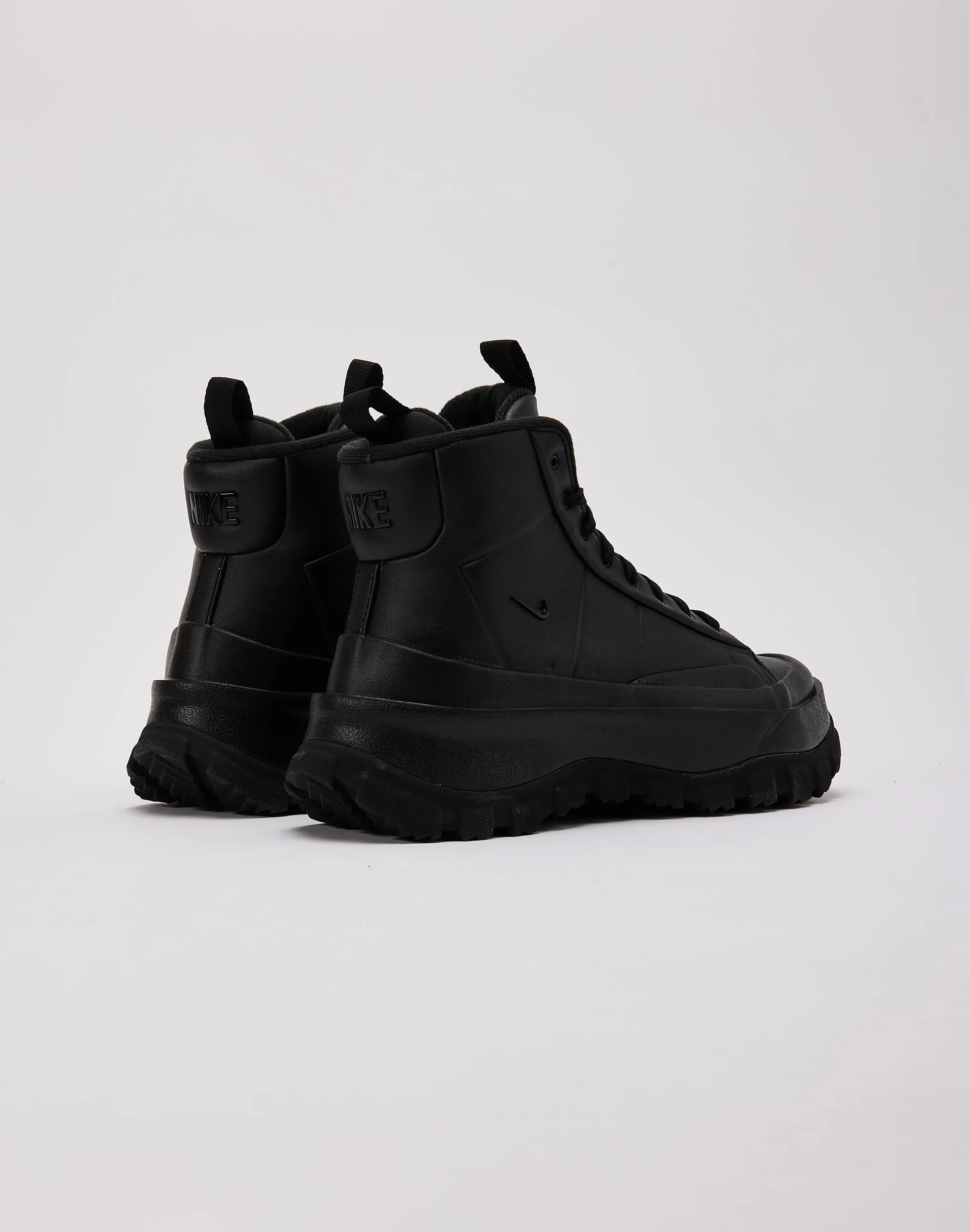 Nike Blazer Roam Mid