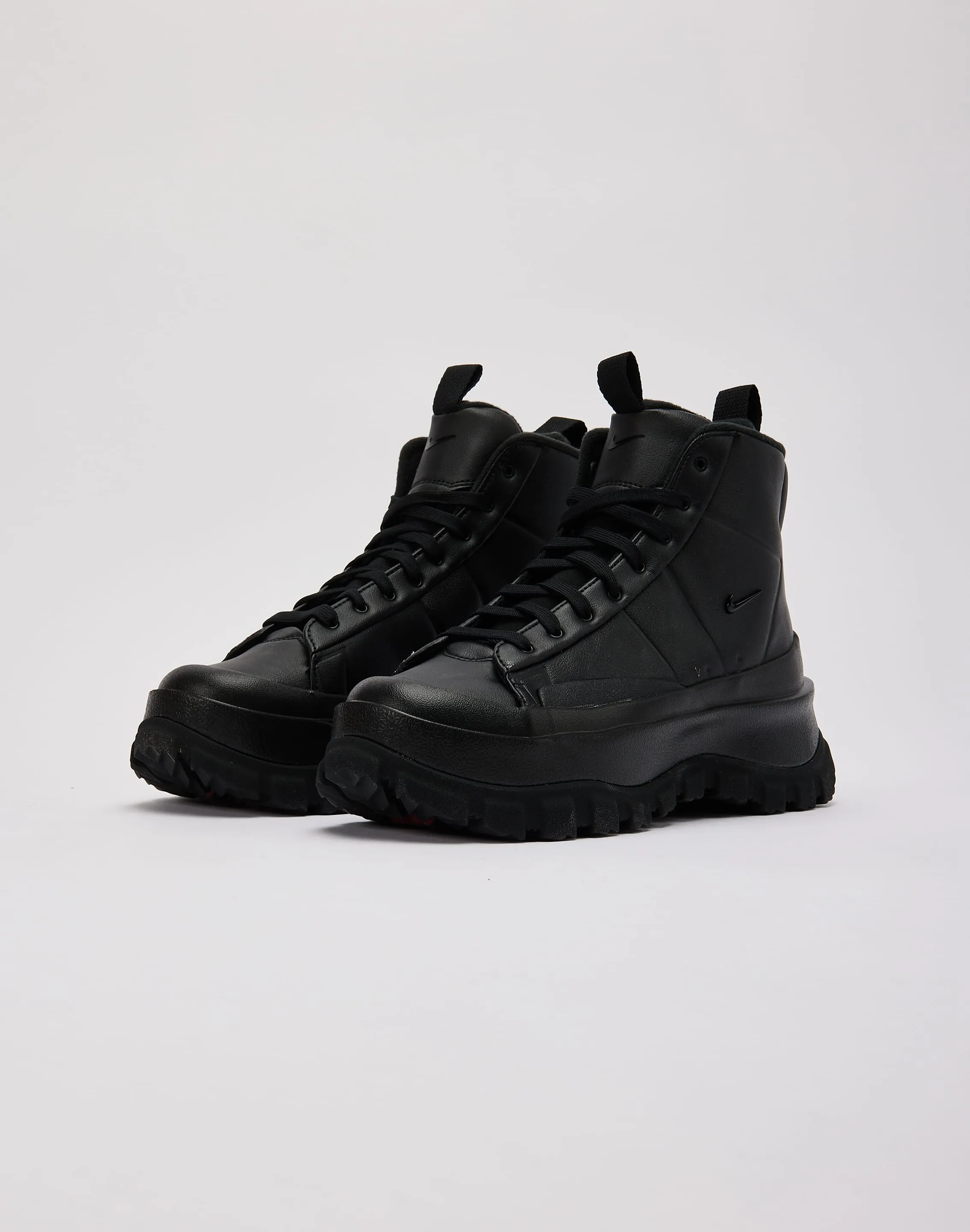 Nike Blazer Roam Mid