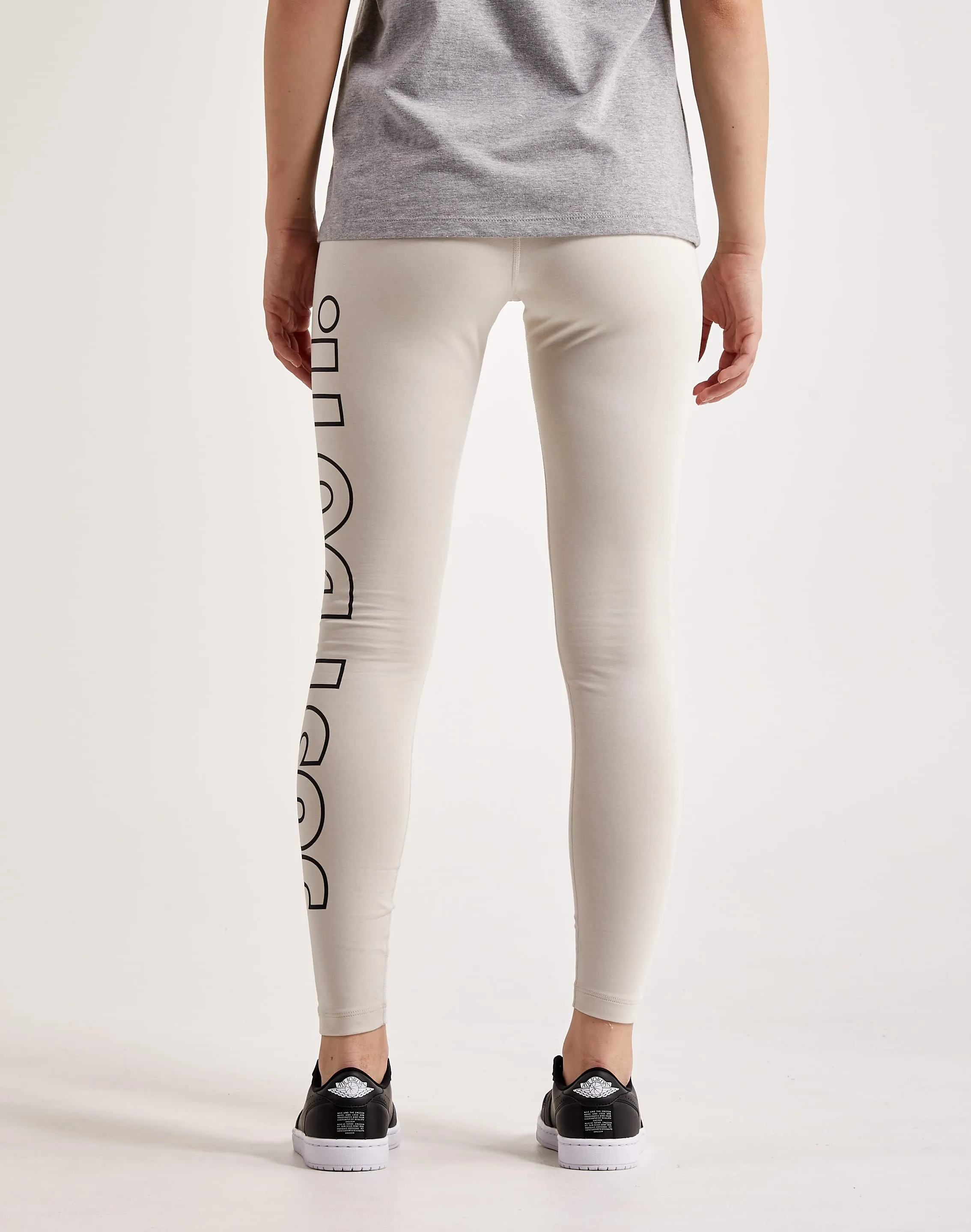 Nike Classics High-Waisted Leggings