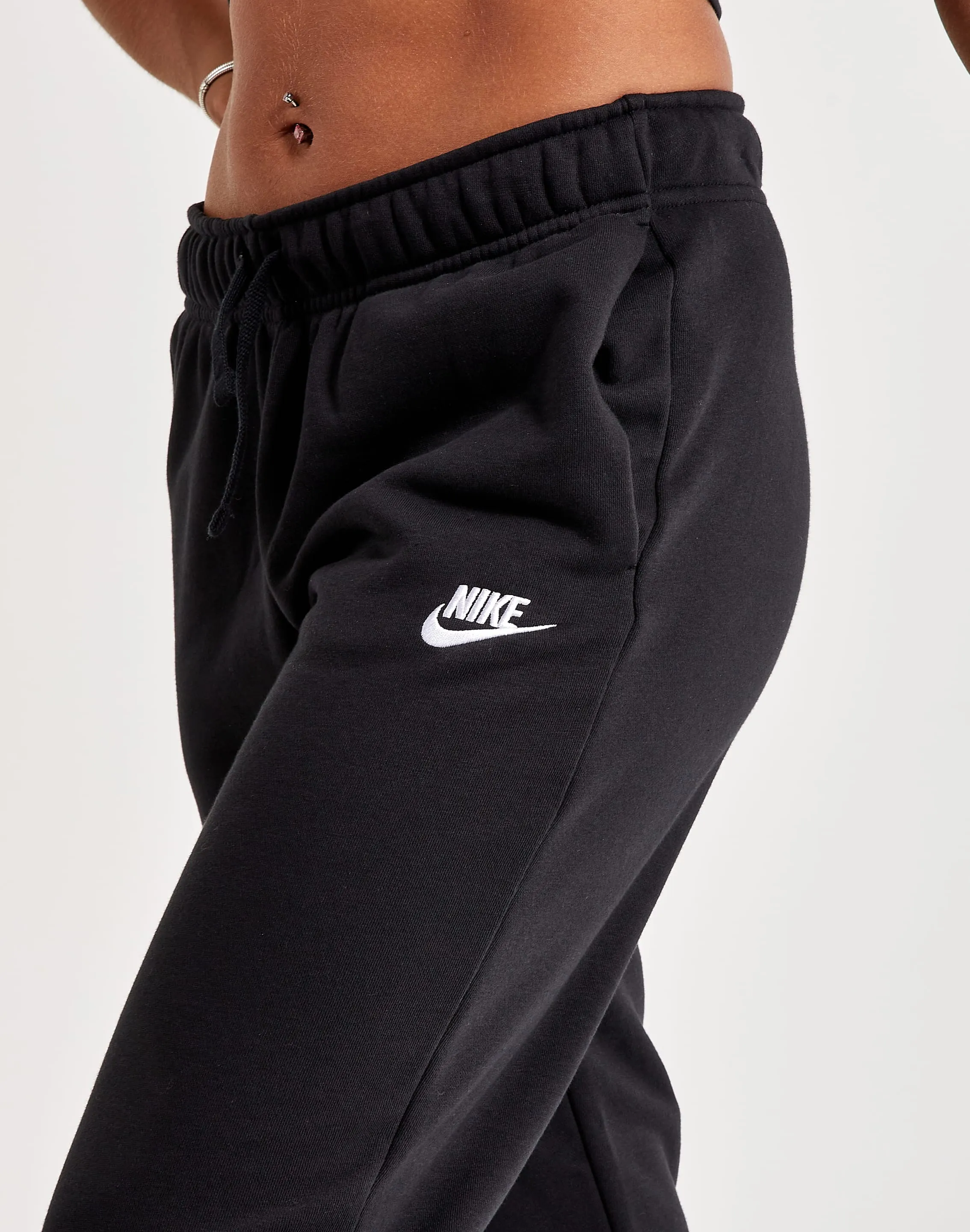 Nike Club Fleece Mid-Rise Pants