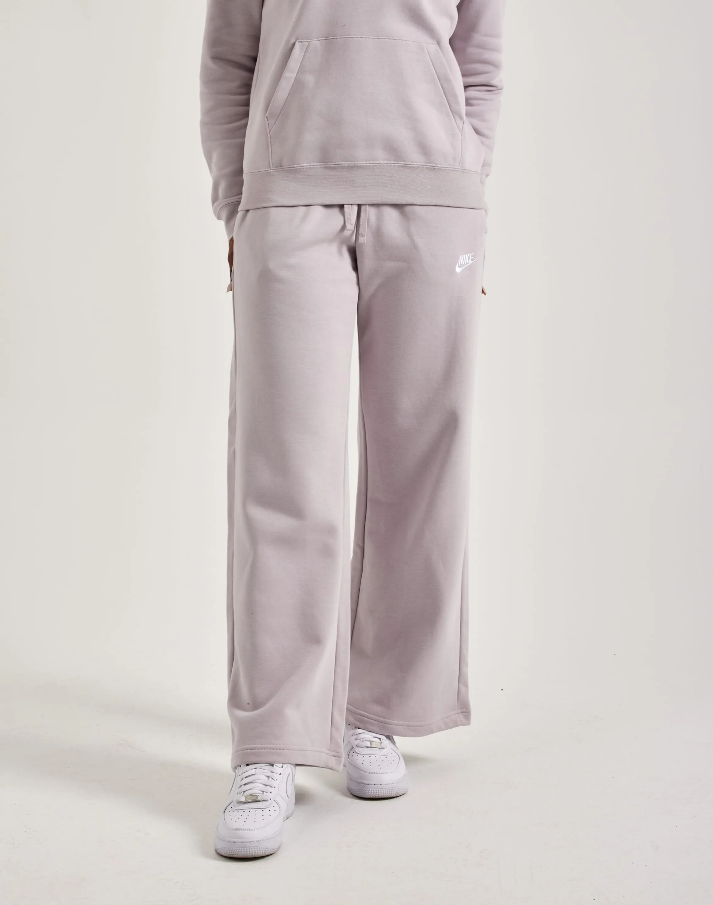 Nike Club Fleece Wide Pants