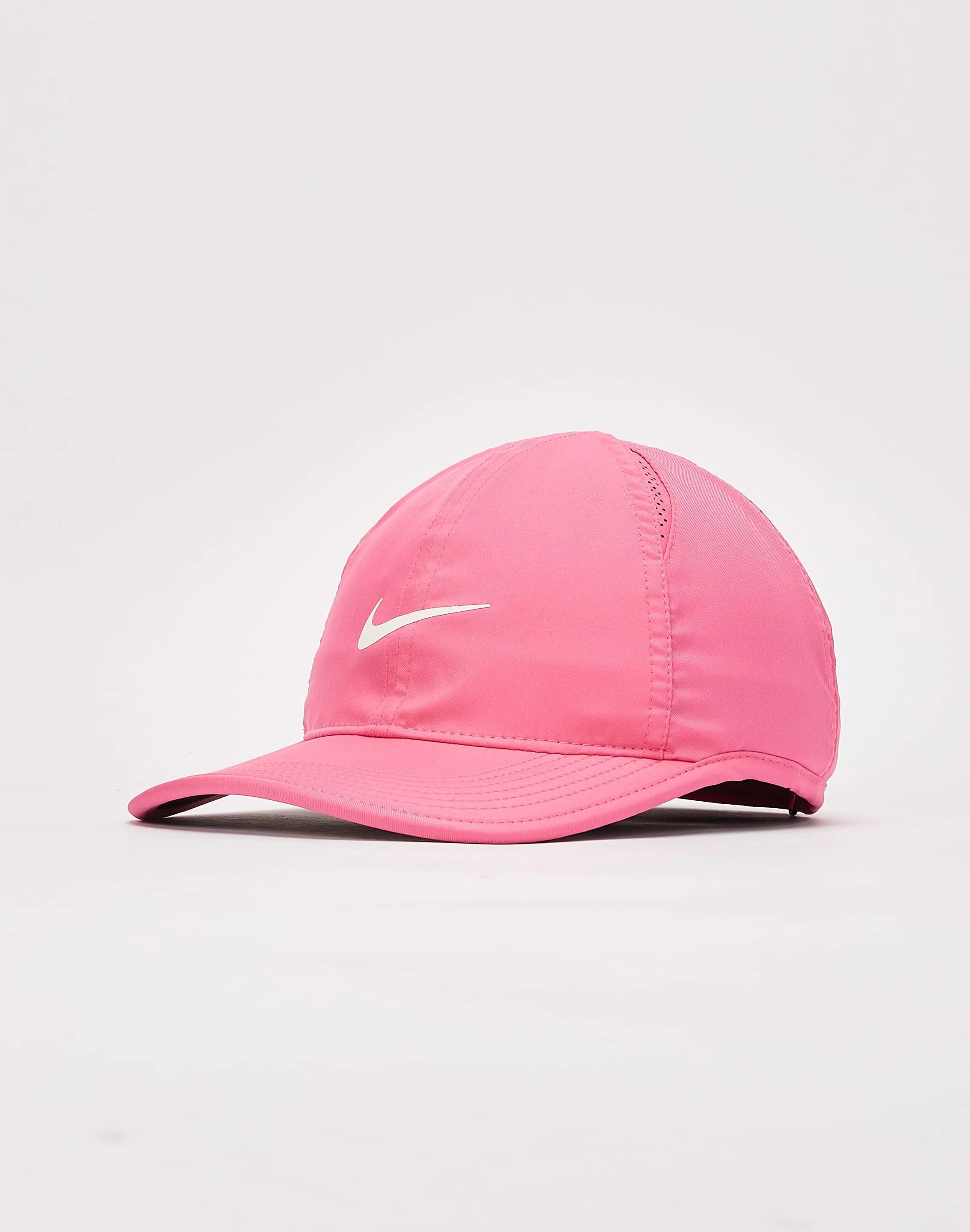Nike Dri-FIT Club Featherlight Cap
