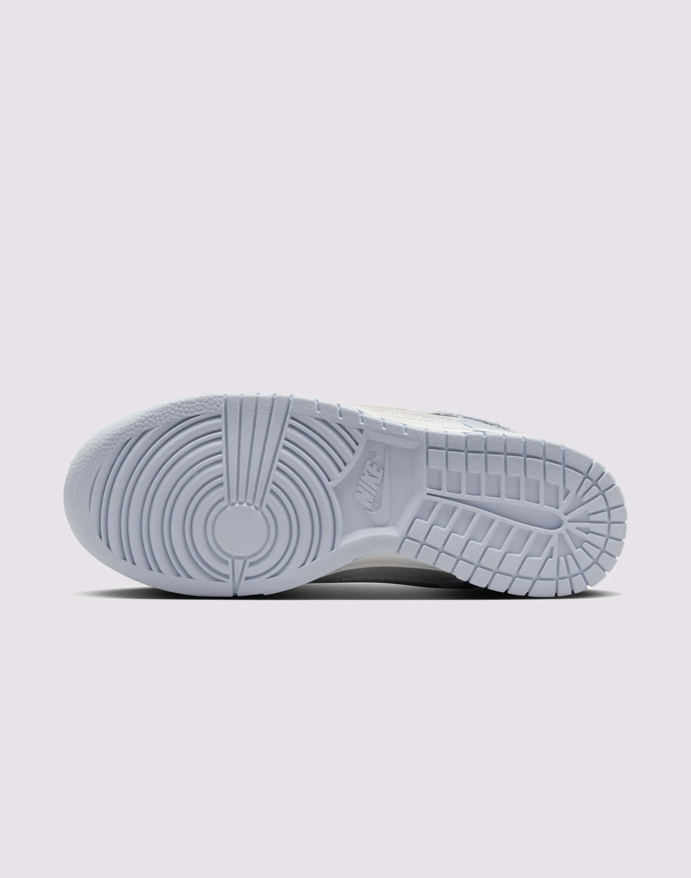 Nike Dunk Low &nbsp;"Ghost/Summit White/Platinum Tint"?