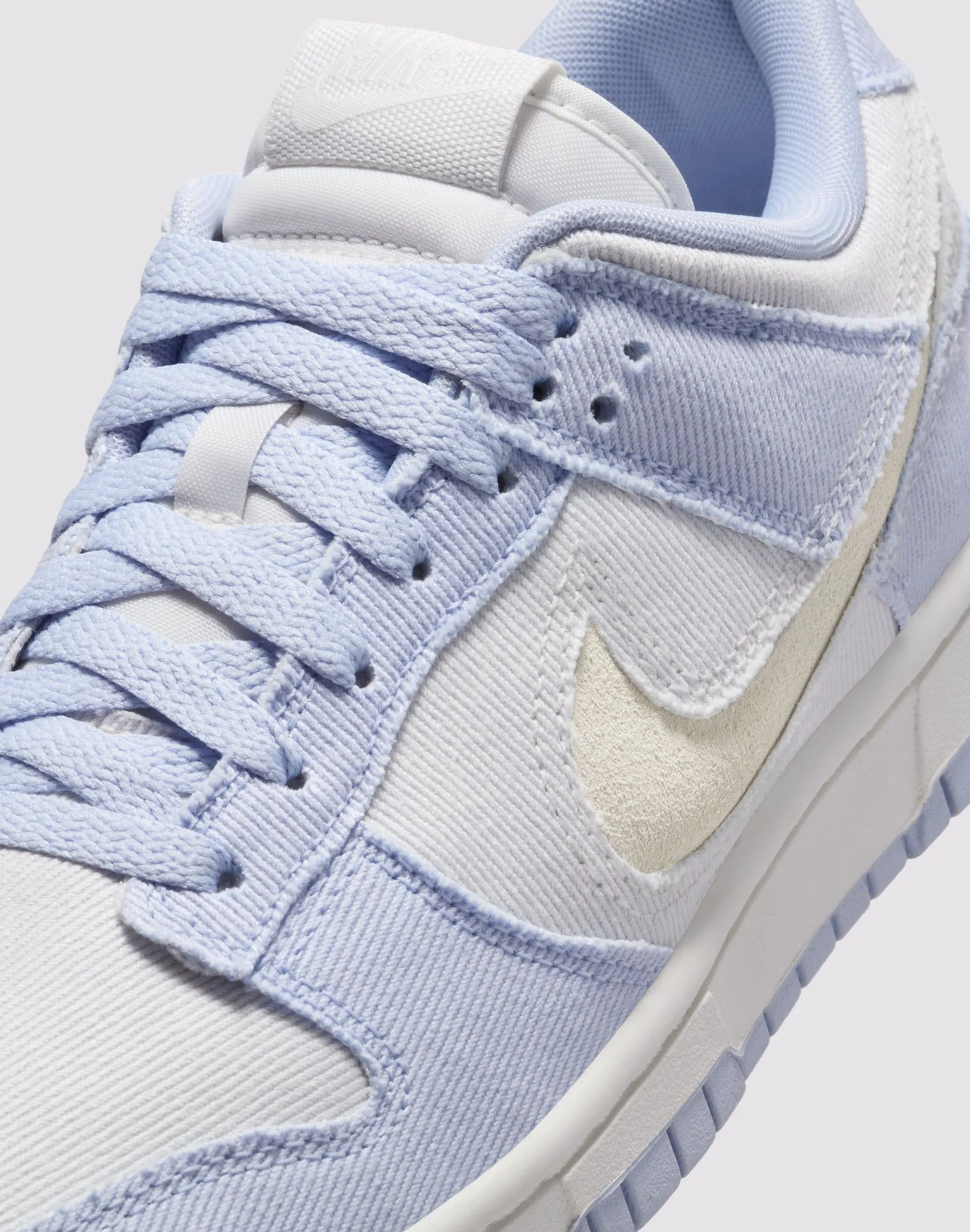 Nike Dunk Low &nbsp;"Ghost/Summit White/Platinum Tint"?