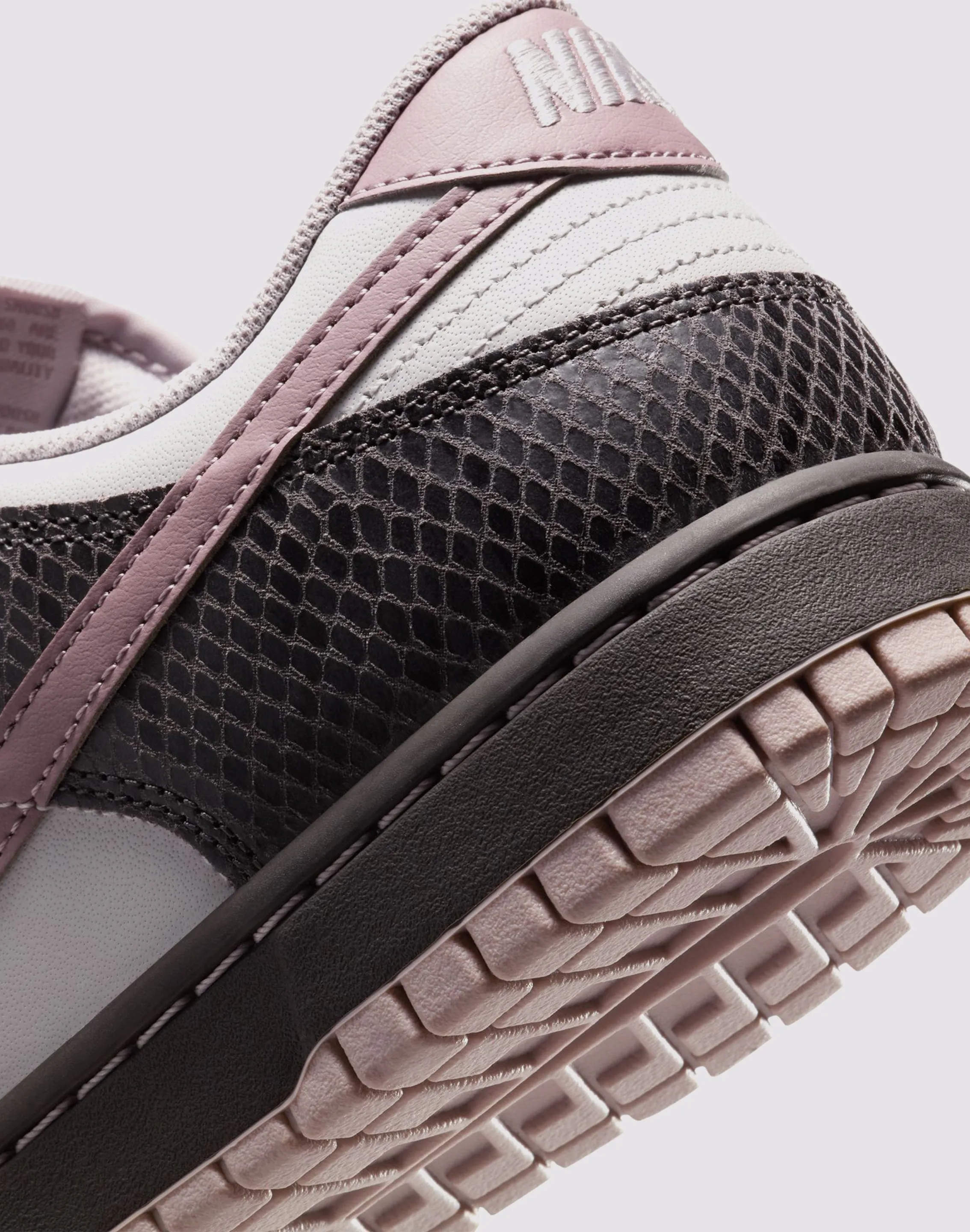 Nike Dunk Low "Medium Ash/Taupe Grey/Vast Grey"