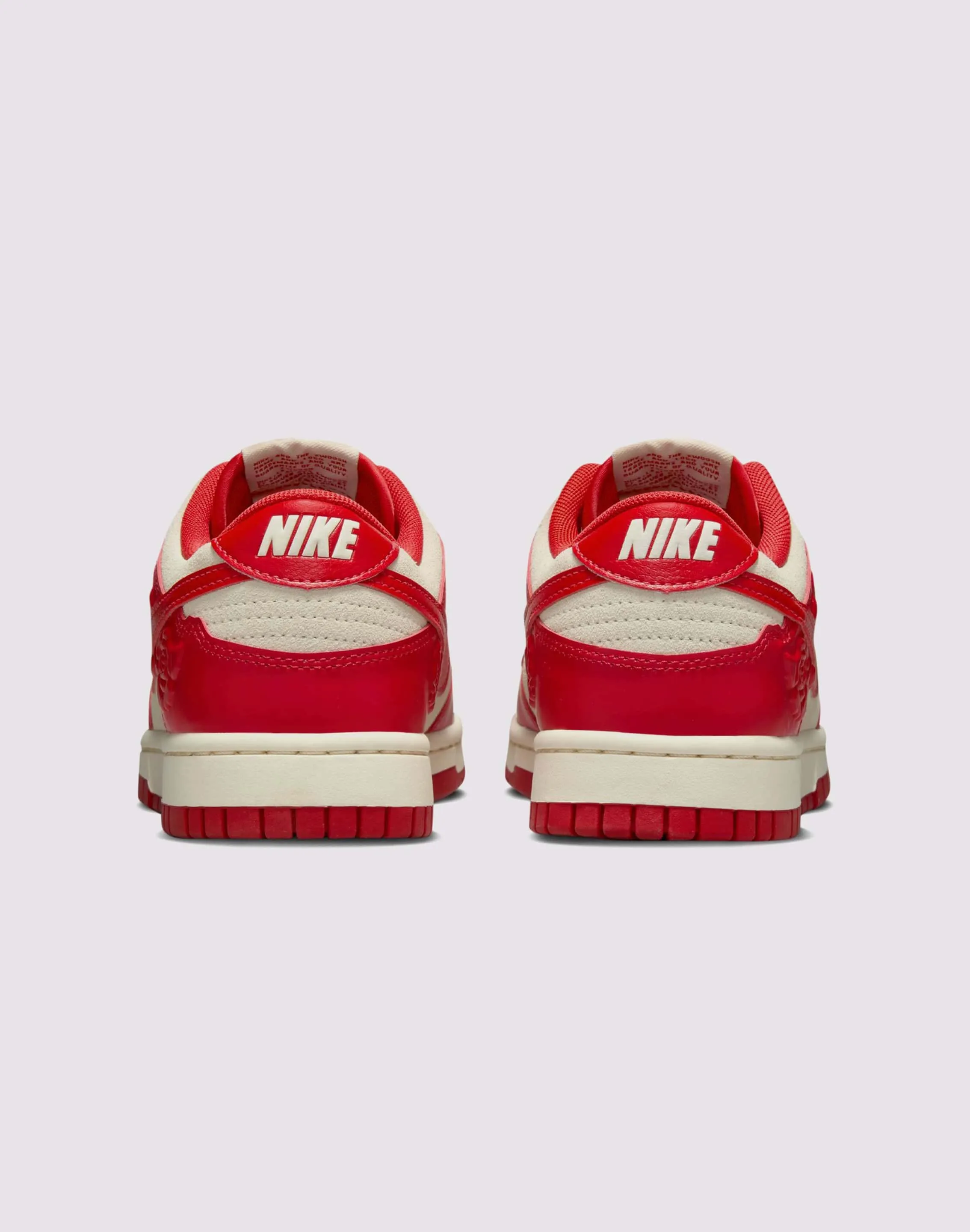 Nike Dunk Low "Roses"