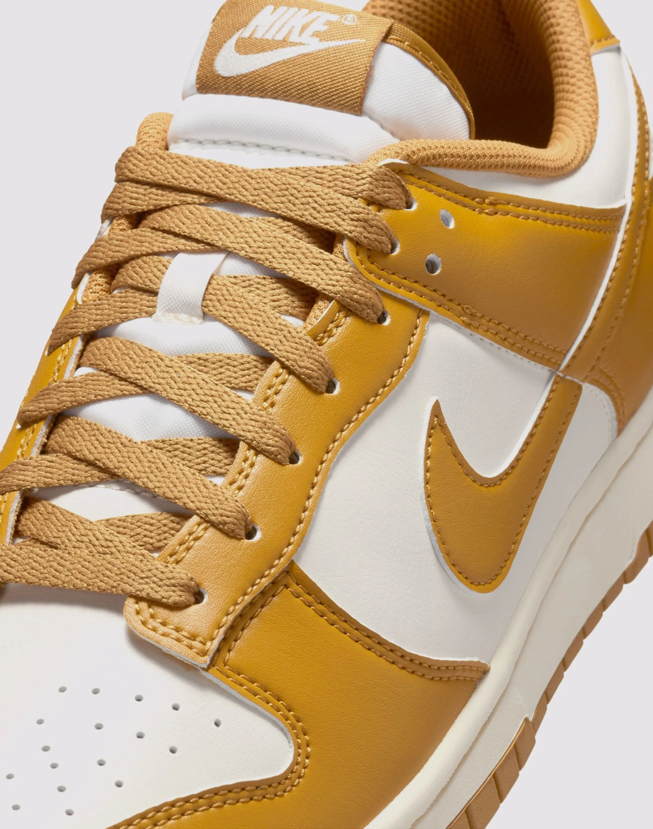 Nike Dunk Low Retro "Pale Ivory/Wheat"