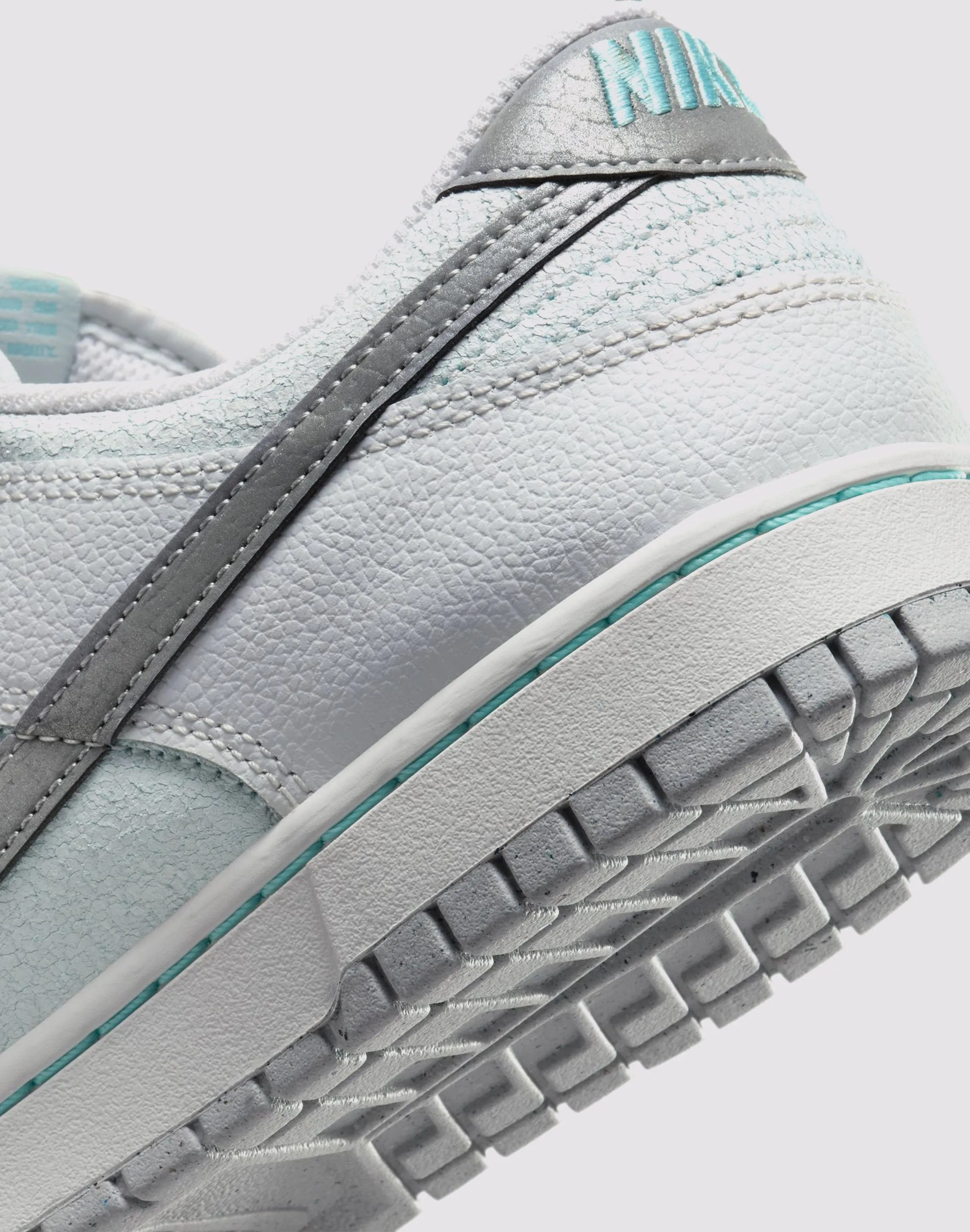 Nike Dunk Low Retro "Summit White/Metallic Silver/Glacier Ice"