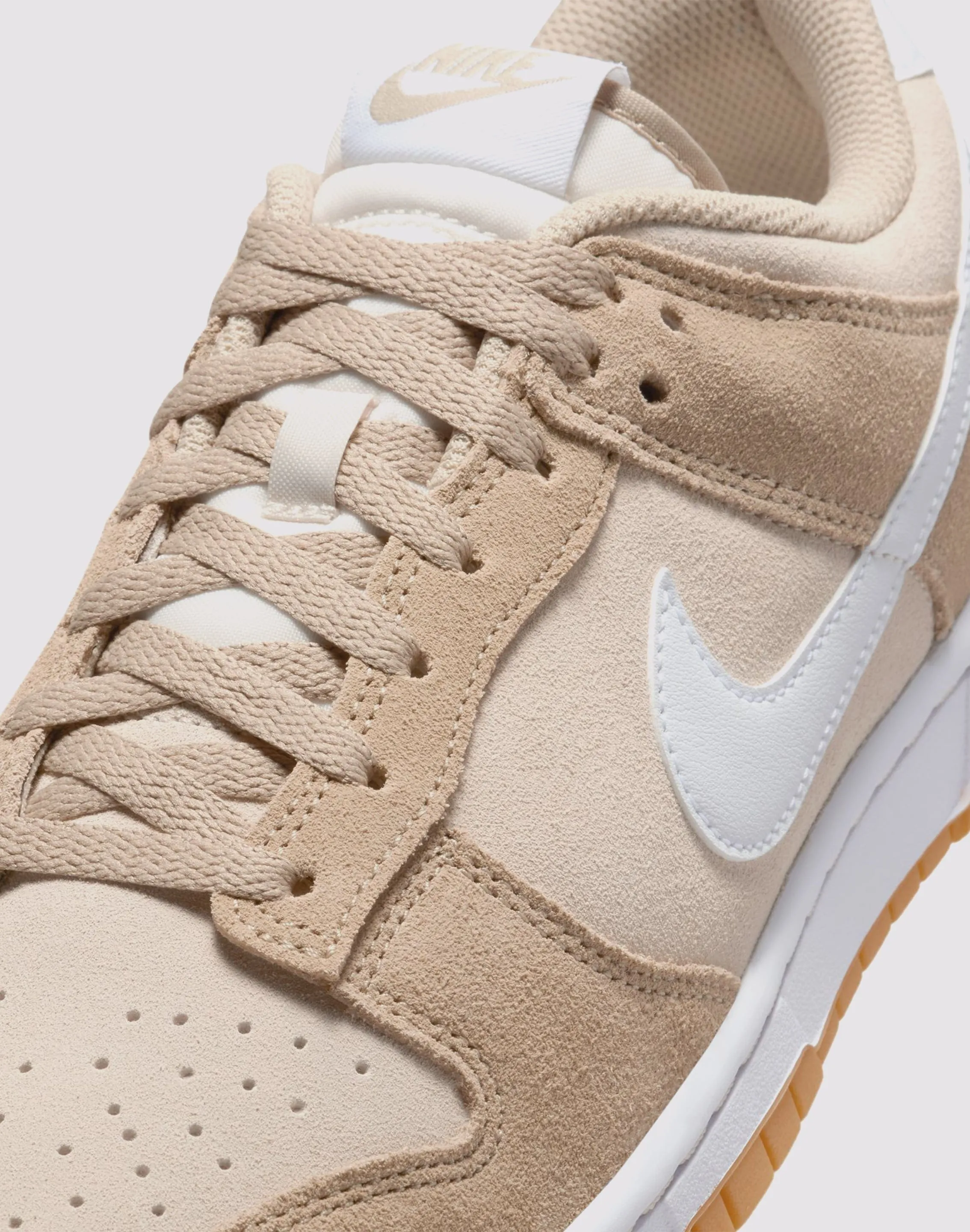 Nike Dunk Low Retro SE &nbsp;"Pale Ivory/White/Lt Orewood Brn"&nbsp;Shoe